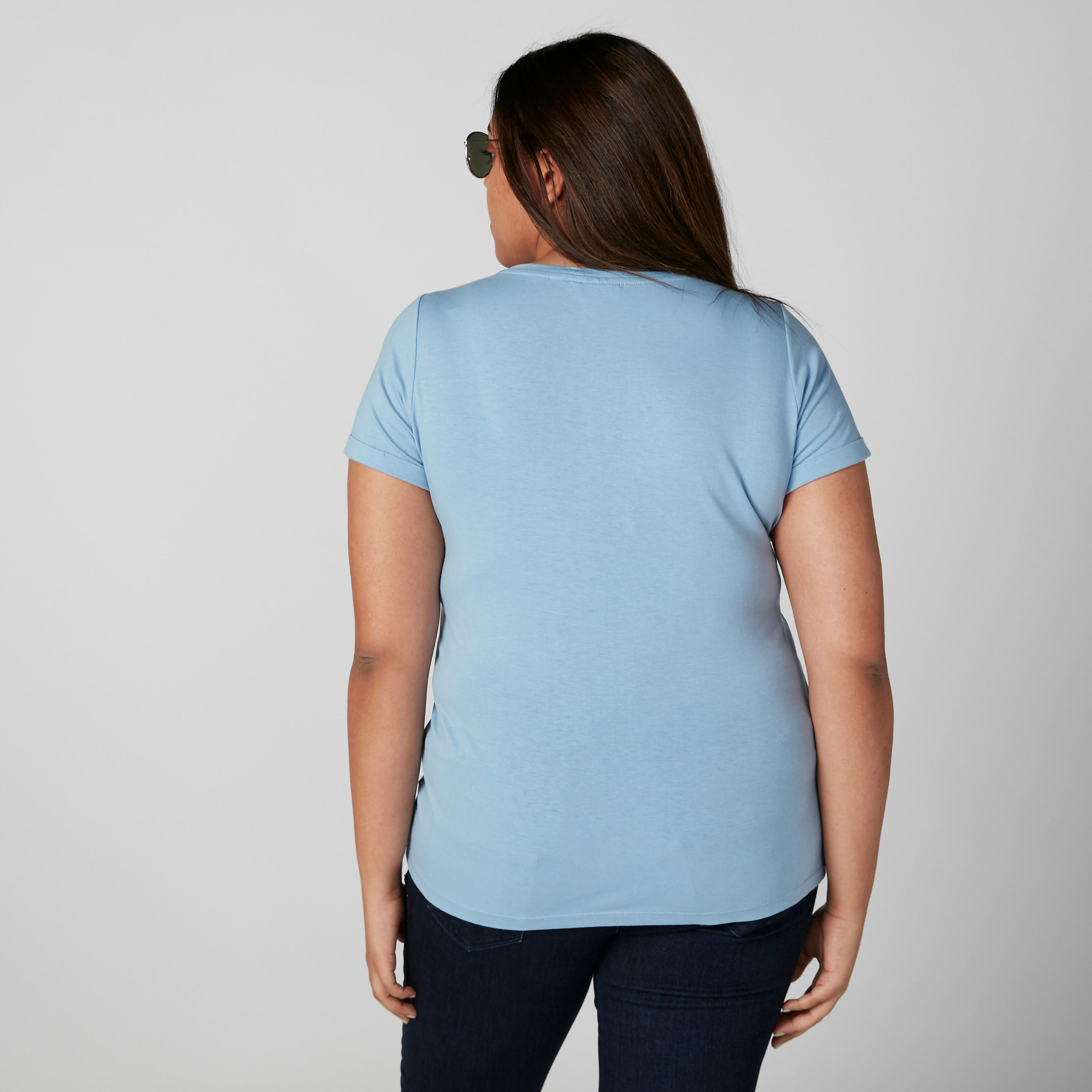تيشيرت بياقة مستديرة وأكمام قصيرة وطبعات ميكي ماوس-women-clothing-tshirts-image-3