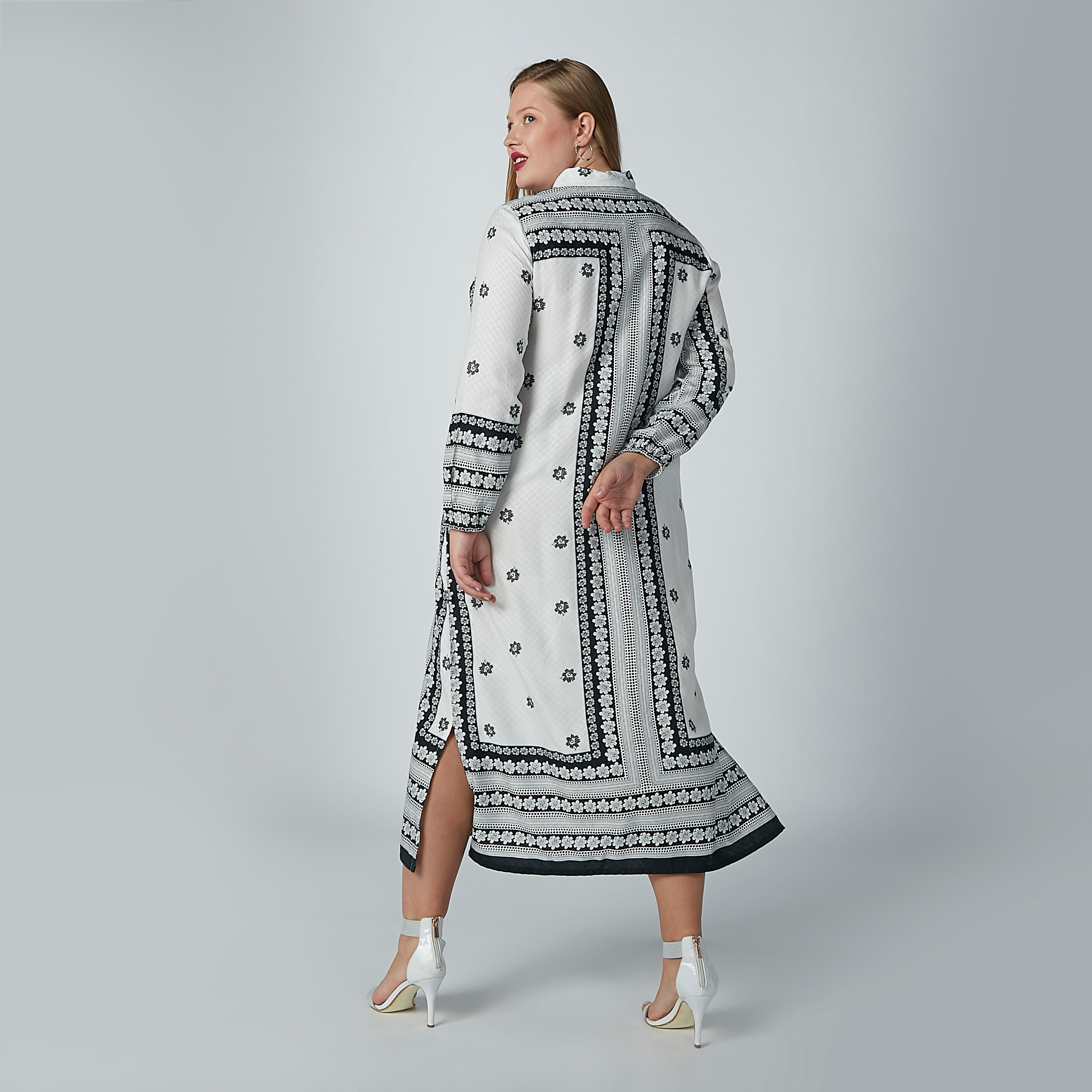 فستان طويل منقوش بأكمام طويلة وفتحة جانبية-women-clothing-dresses-image-4