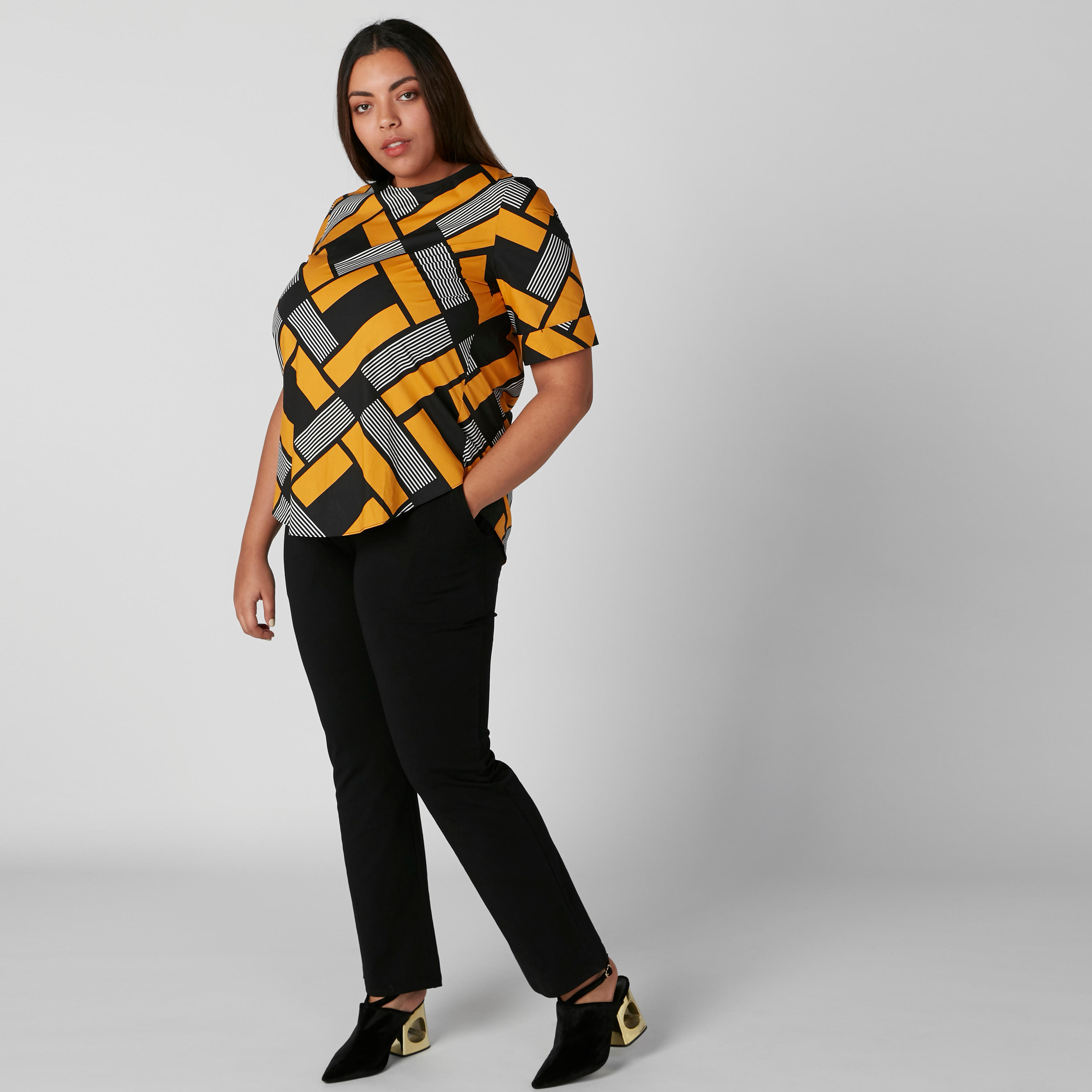 Printed Top with Round Neck and Short Sleeves-women-clothing-shirtsandblouses-blouses-image-3