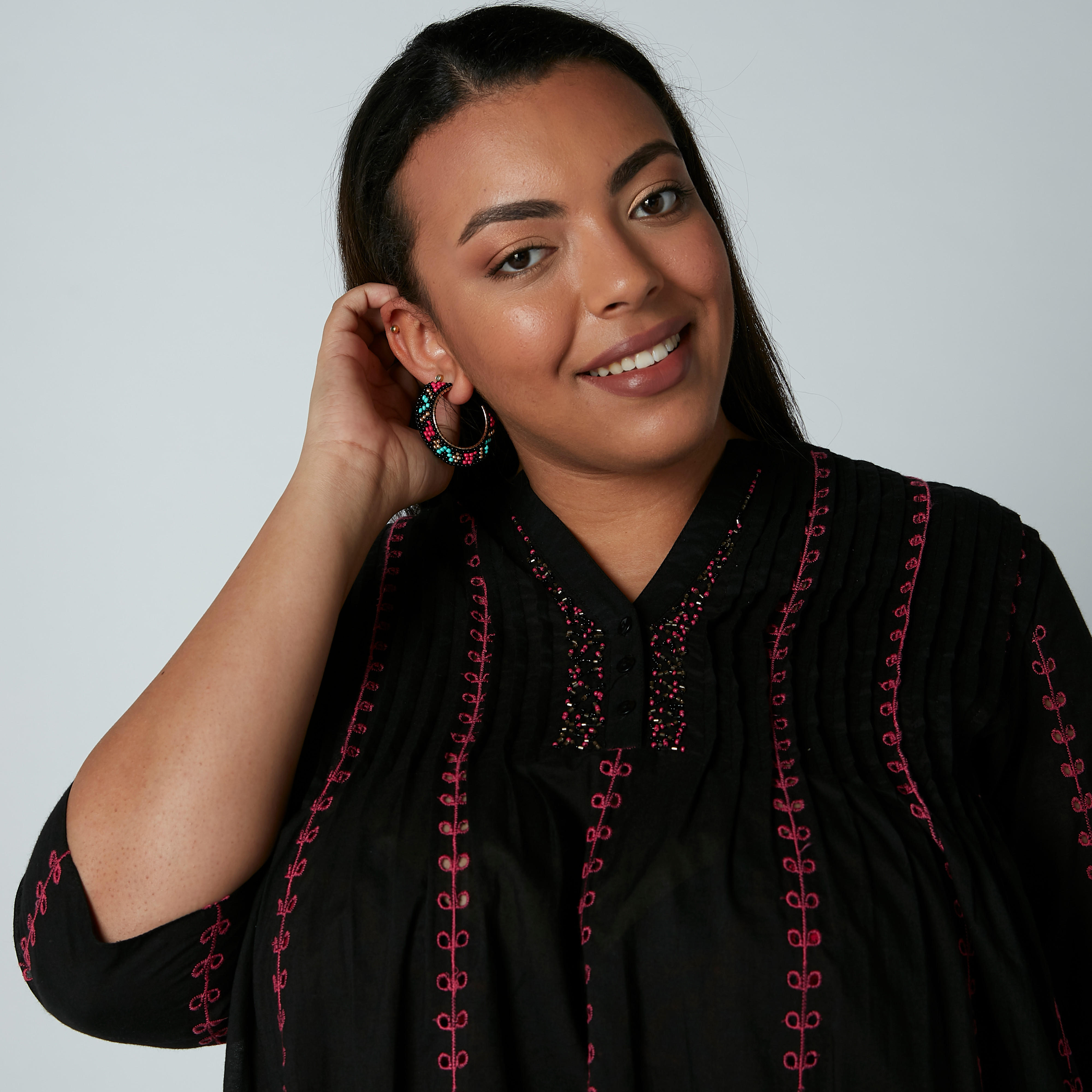 تونيك بارز الملمس بياقة V وأكمام 3/4-women-clothing-shirtsandblouses-blouses-image-2
