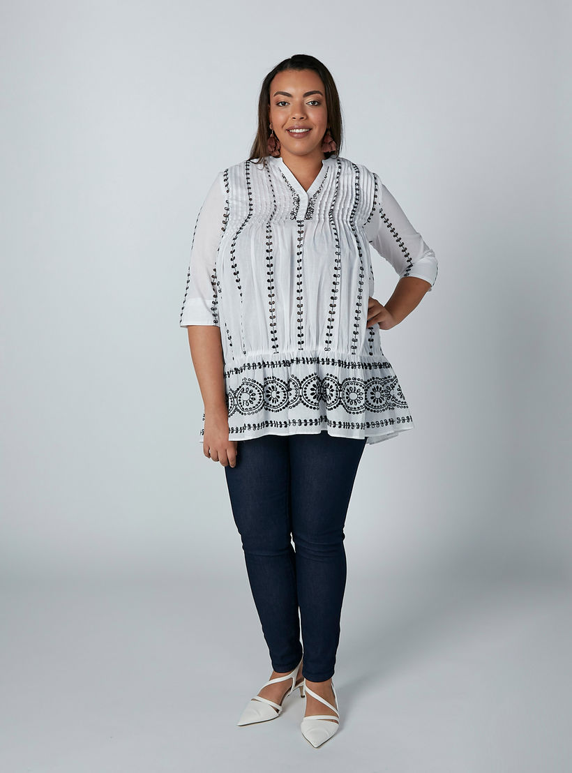 بلوزة بارزة الملمس بياقة V وأكمام 3/4-women-clothing-shirtsandblouses-blouses-image-2