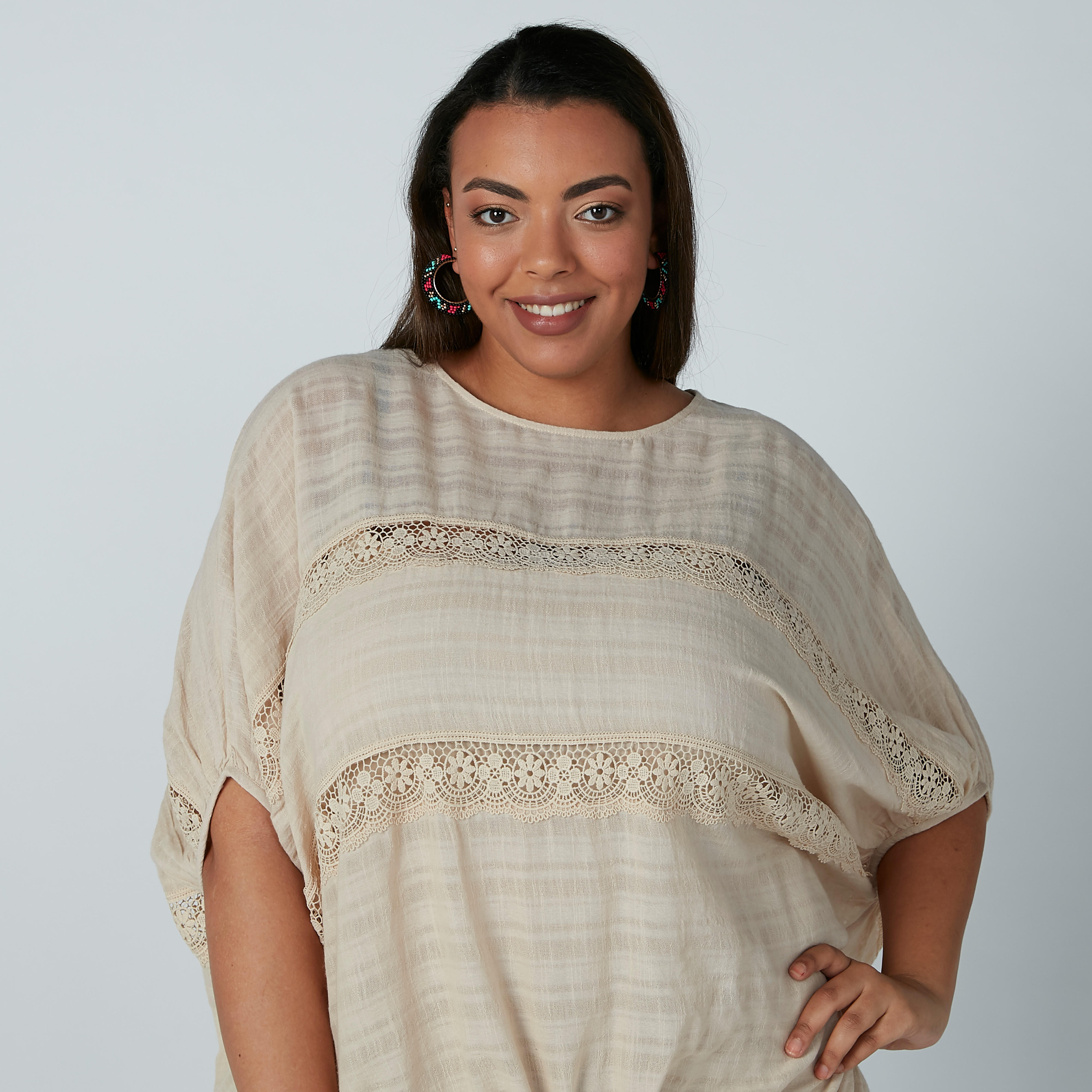 بلوزة بارزة الملمس بياقة مستديرة ورباط-women-clothing-shirtsandblouses-blouses-image-4