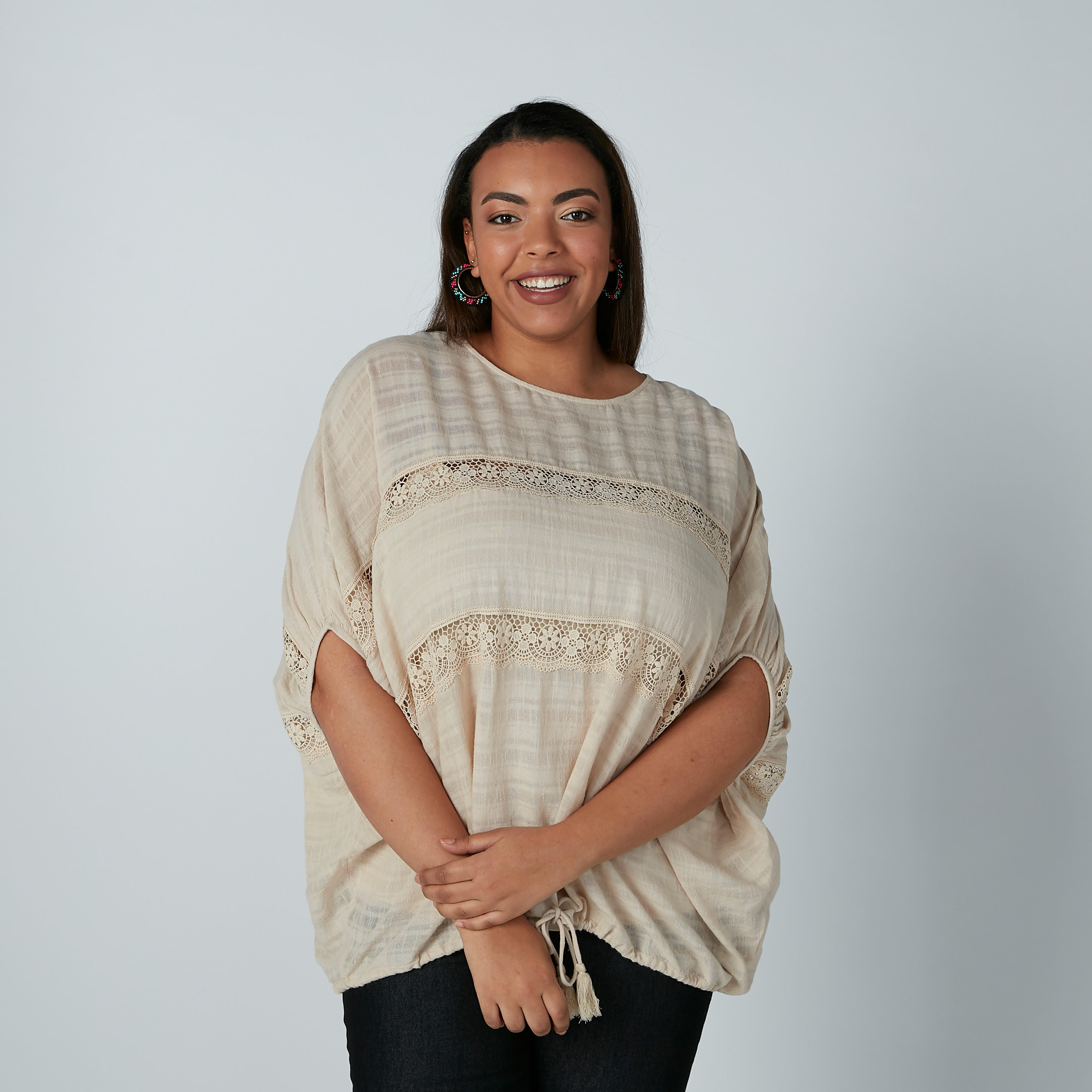 بلوزة بارزة الملمس بياقة مستديرة ورباط-women-clothing-shirtsandblouses-blouses-image-2