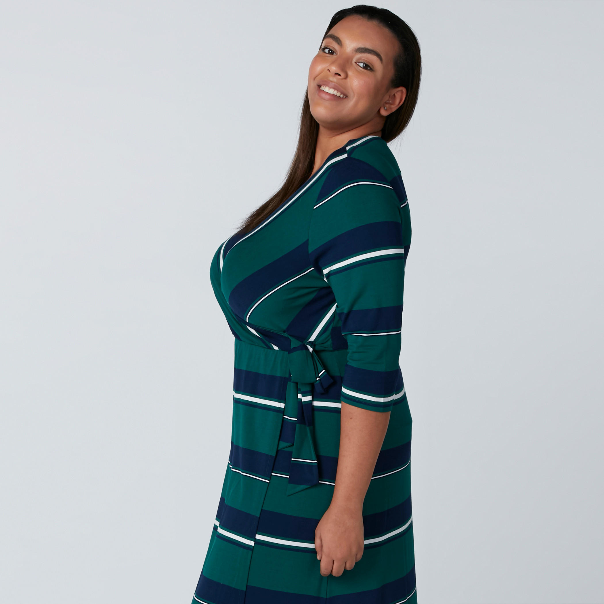 فستان طويل مقلّم بياقة V وأربطة-women-clothing-dresses-image-4