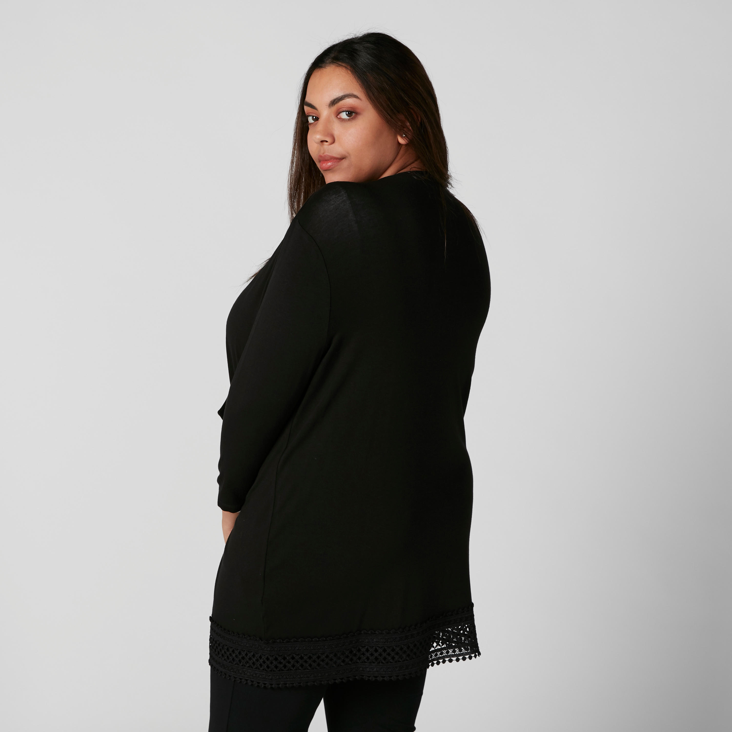 سترة مفتوحة من الأمام بأكمام 3/4 وتفاصيل دانتيل-women-winterwear-cardigansandjumpers-cardigans-image-2