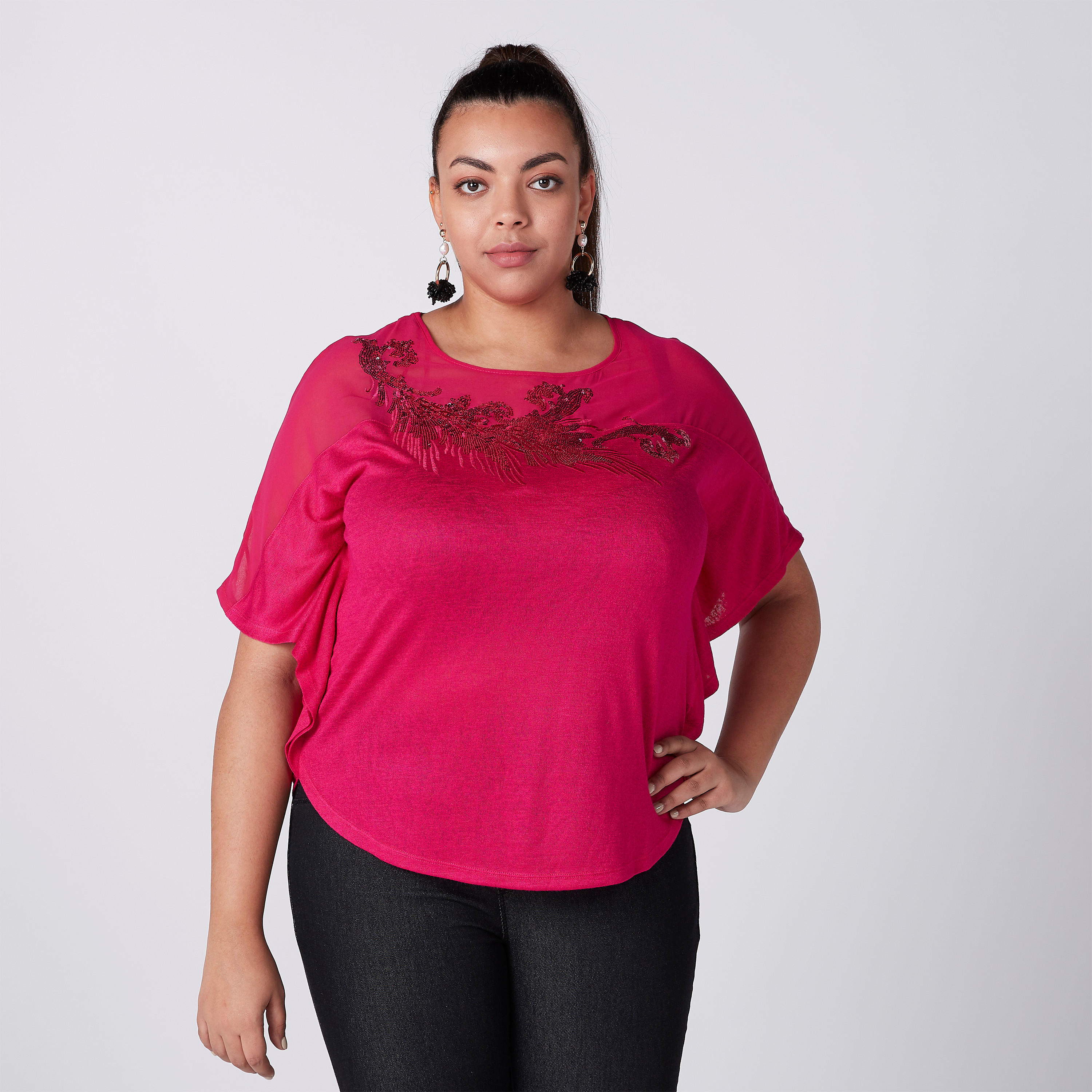 بلوزة مزيّنة بياقة مستديرة-women-clothing-shirtsandblouses-blouses-image-4