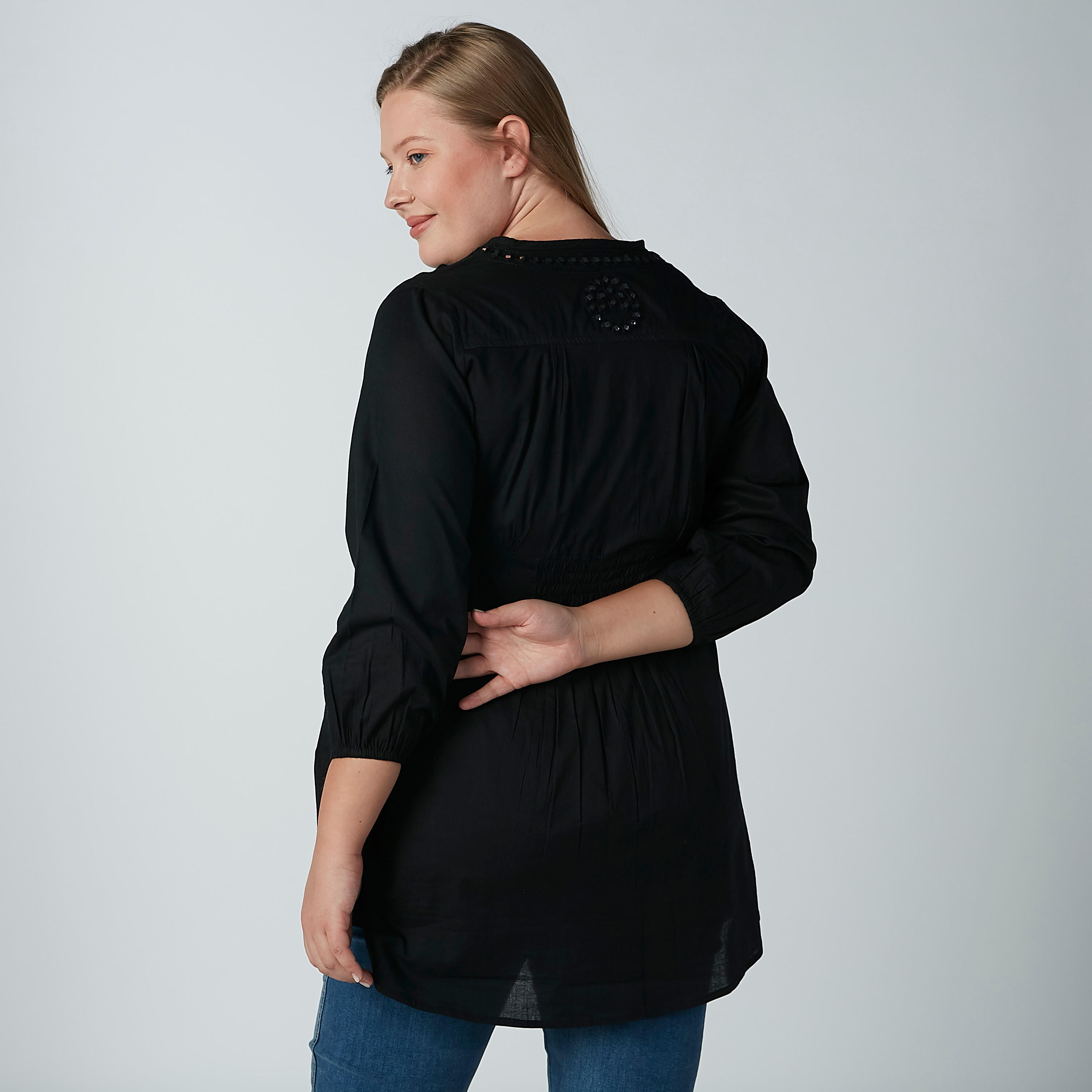 بلوزة مطرّزة بأكمام 3/4 ورباط-women-clothing-shirtsandblouses-blouses-image-3