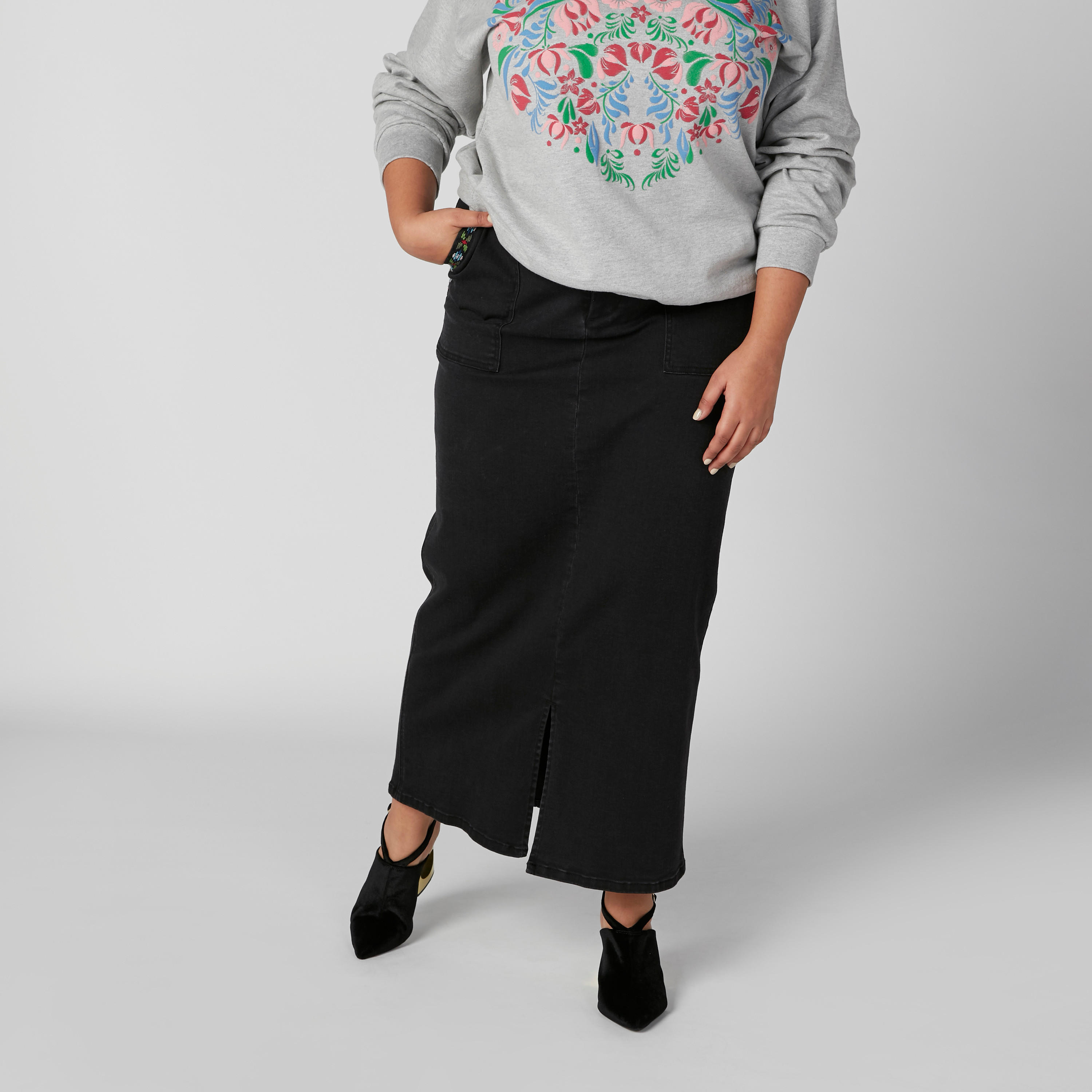 تنورة طويلة بقصّة ضيّقة وفتحة أمامية وجيوب-women-clothing-bottoms-skirts-image-1