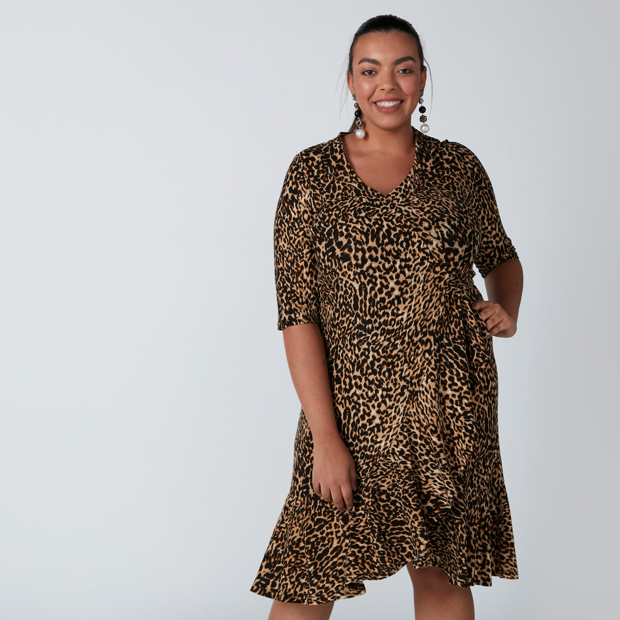 فستان متوسط الطول بياقة V وطبعات-women-clothing-dresses-image-2
