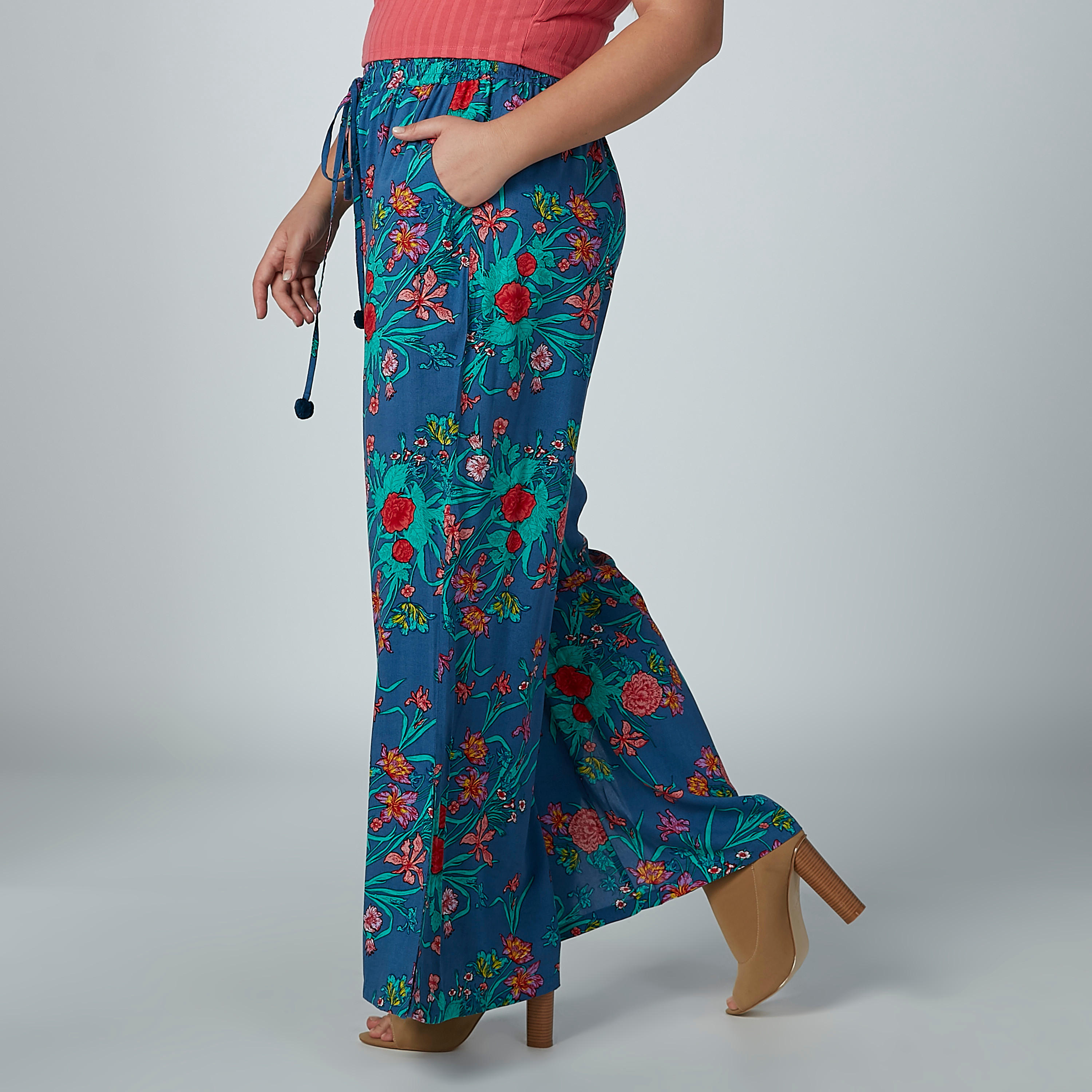 بنطال بالازو بطبعات زهرية وخصر مطاطي وجيوب-women-clothing-bottoms-trousers-image-4