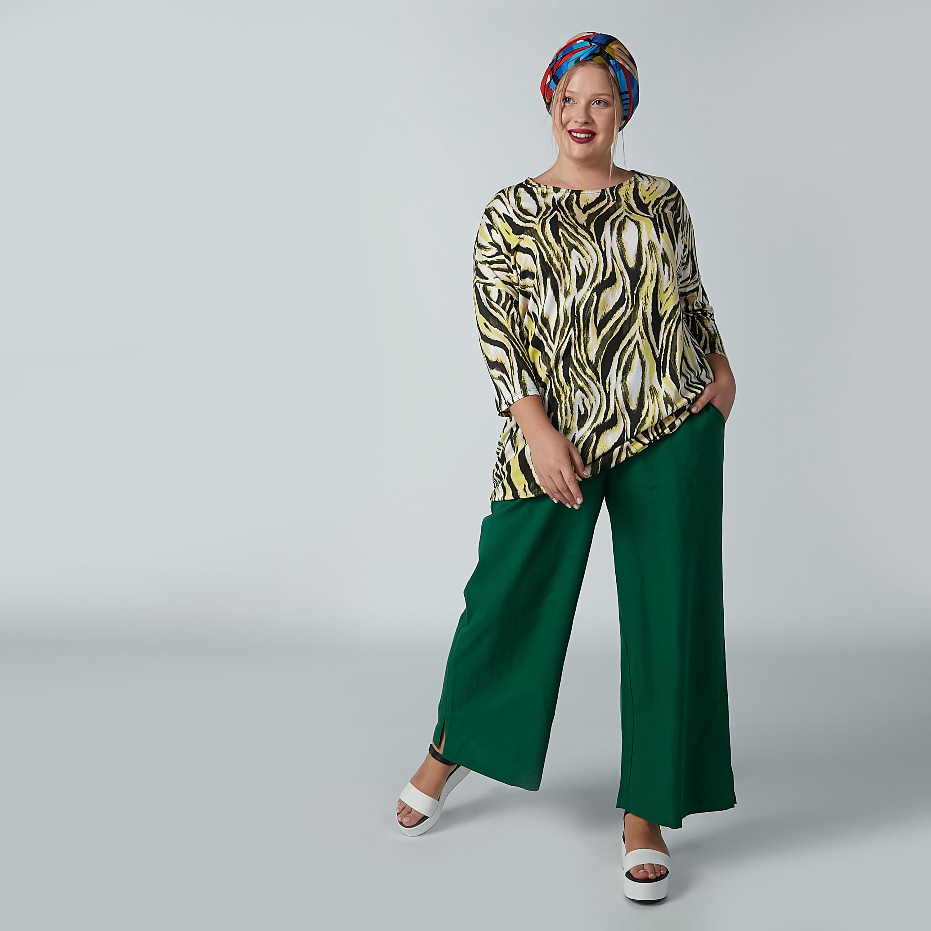 بنطال بالازو سادة بخصر مطّاطي وجيوب-women-clothing-bottoms-trousers-image-2