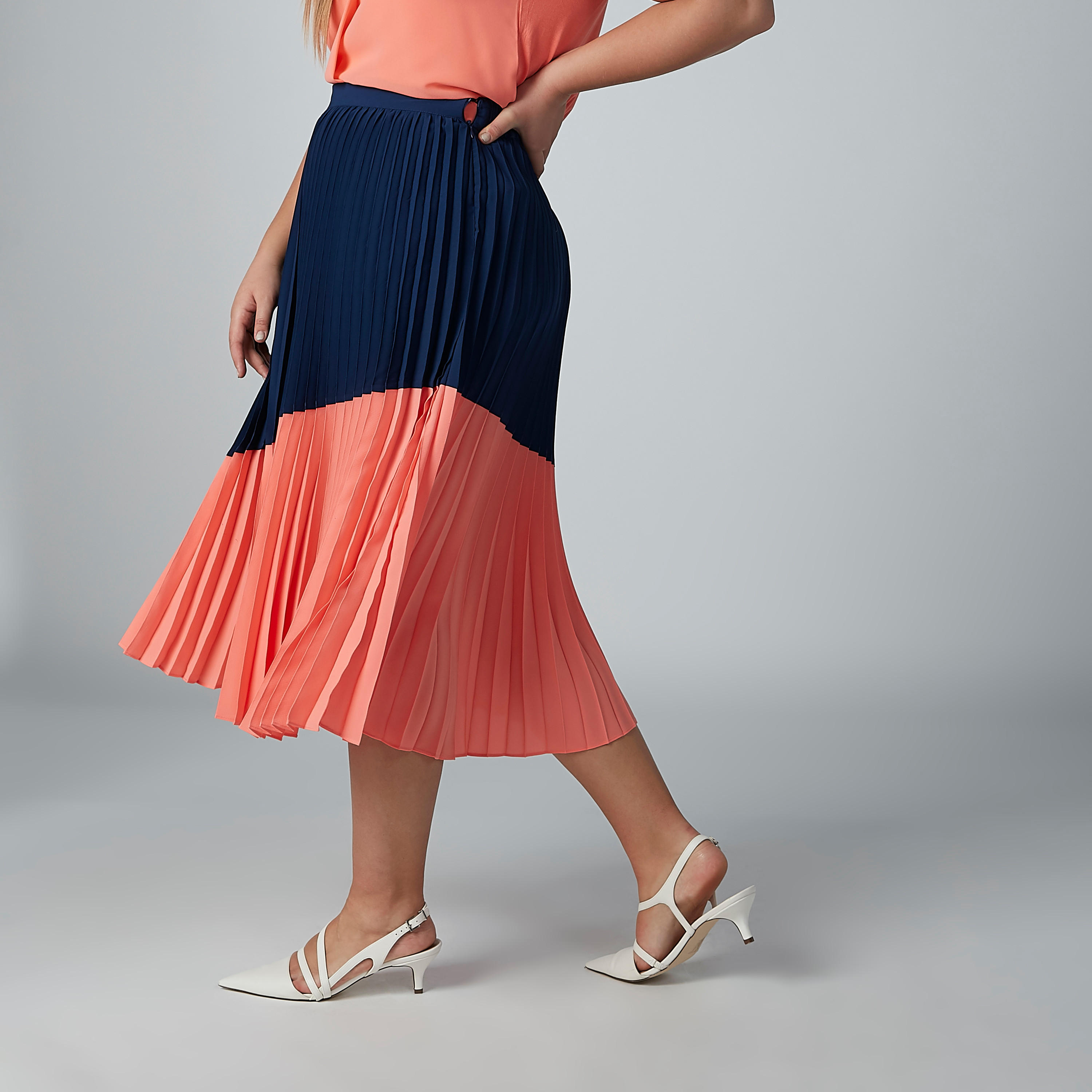 تنورة متوسطة الطول بسحّاب وكشكش-women-clothing-bottoms-skirts-image-2