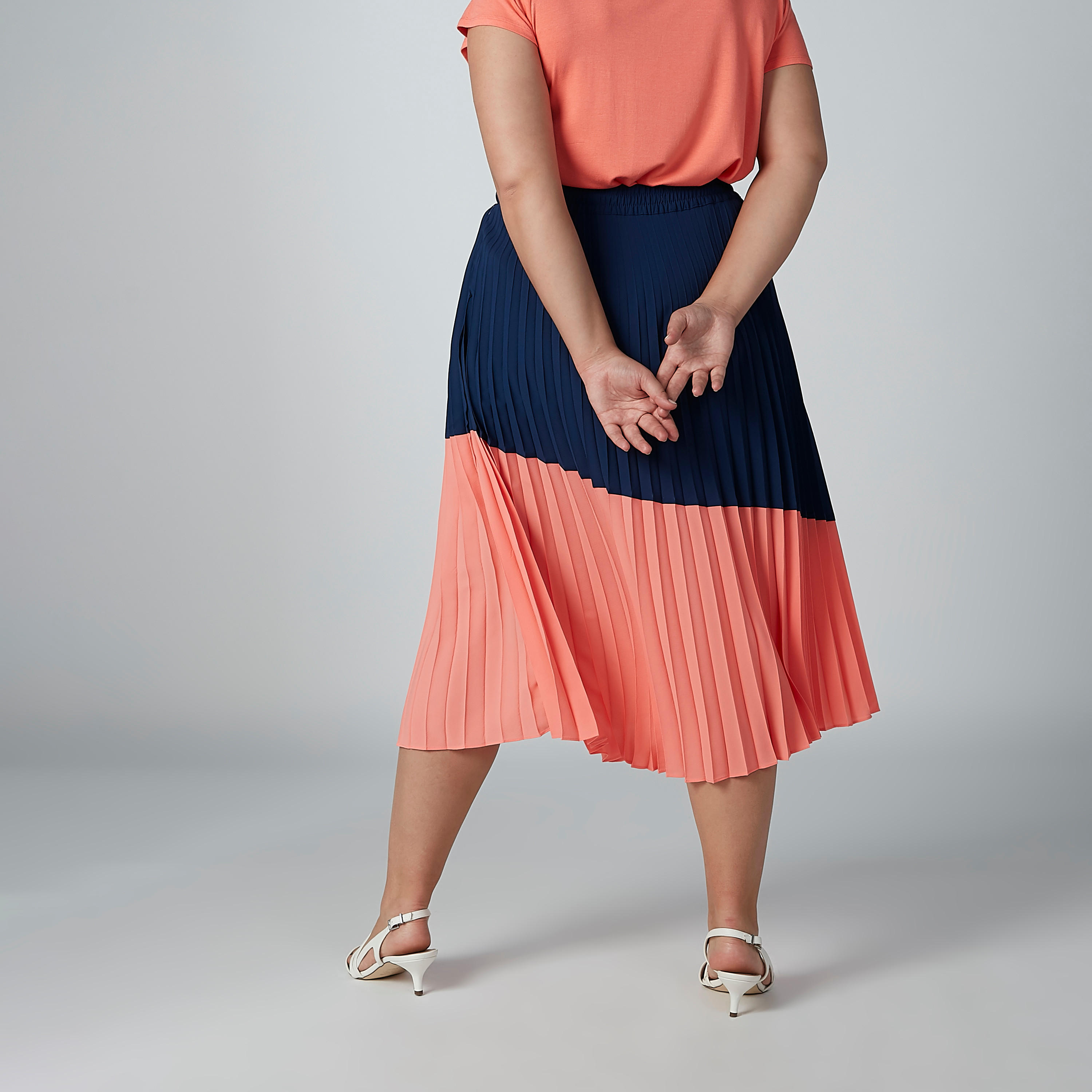 تنورة متوسطة الطول بسحّاب وكشكش-women-clothing-bottoms-skirts-image-1