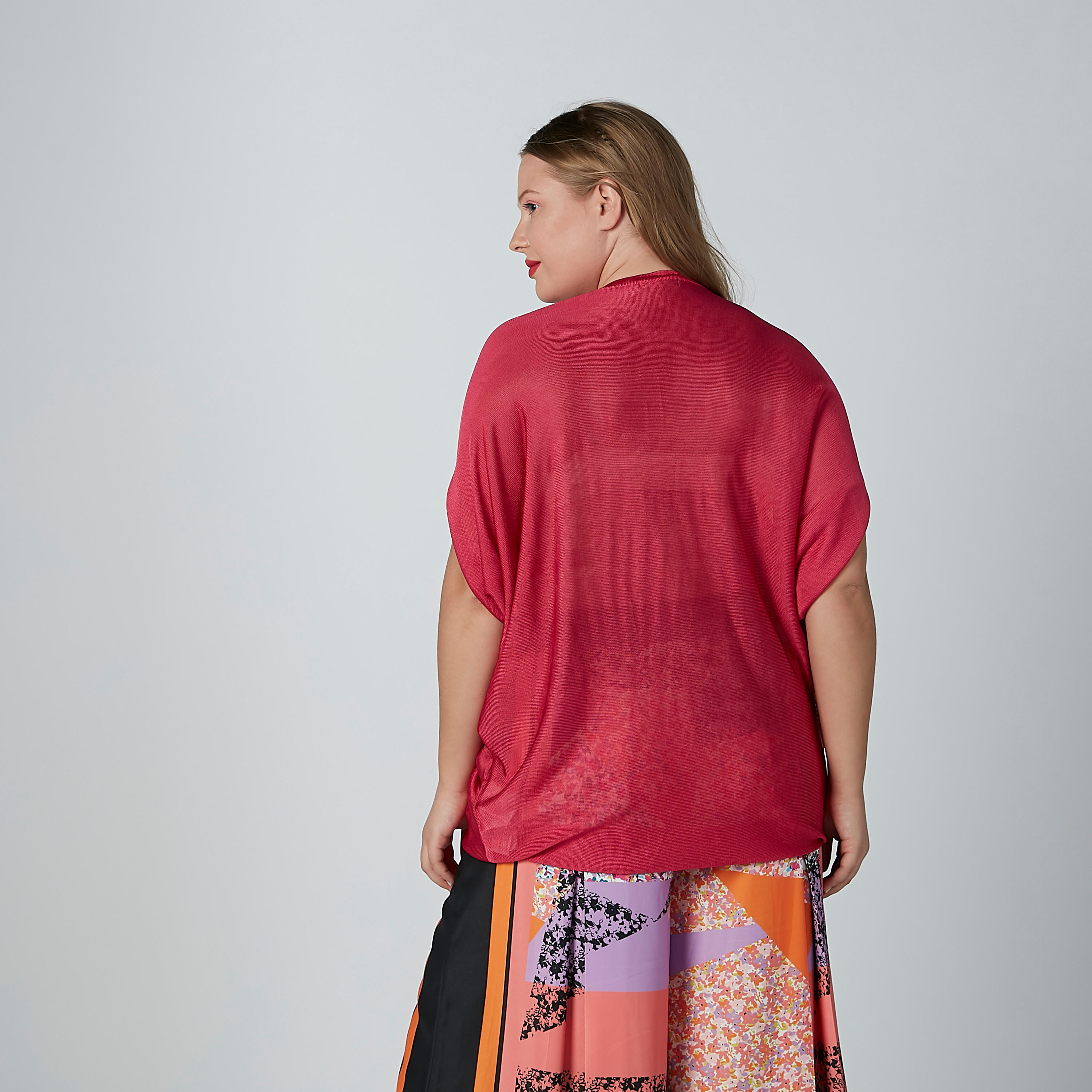 بلوزة بارزة الملمس بياقة مستديرة وأكمام متمدّدة-women-clothing-shirtsandblouses-blouses-image-3