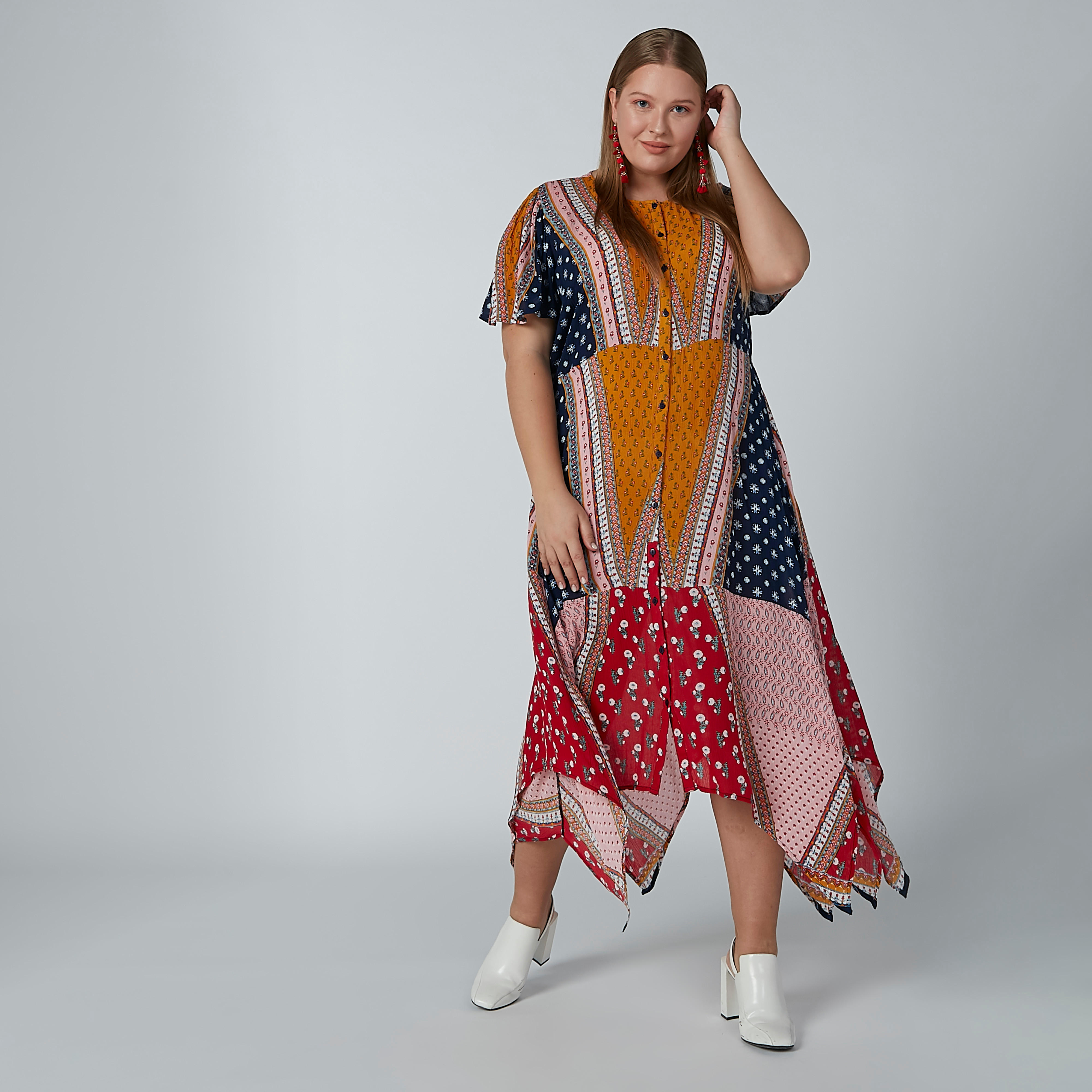فستان قميص بحوّاف غير مستوية وطبعات-women-clothing-dresses-image-1
