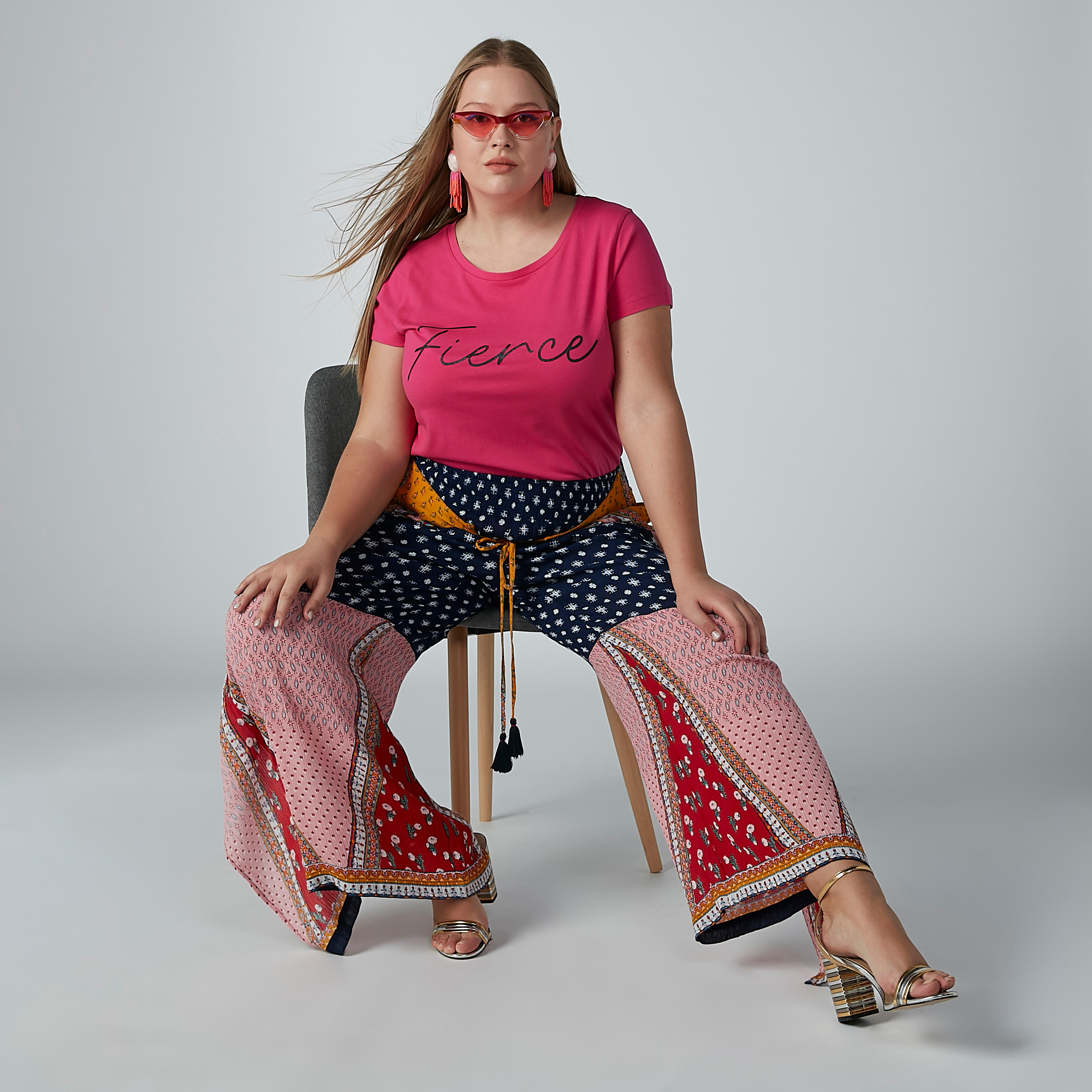 بنطال بالازو بقصّة واسعة وأربطة وطبعات-women-clothing-bottoms-trousers-image-2