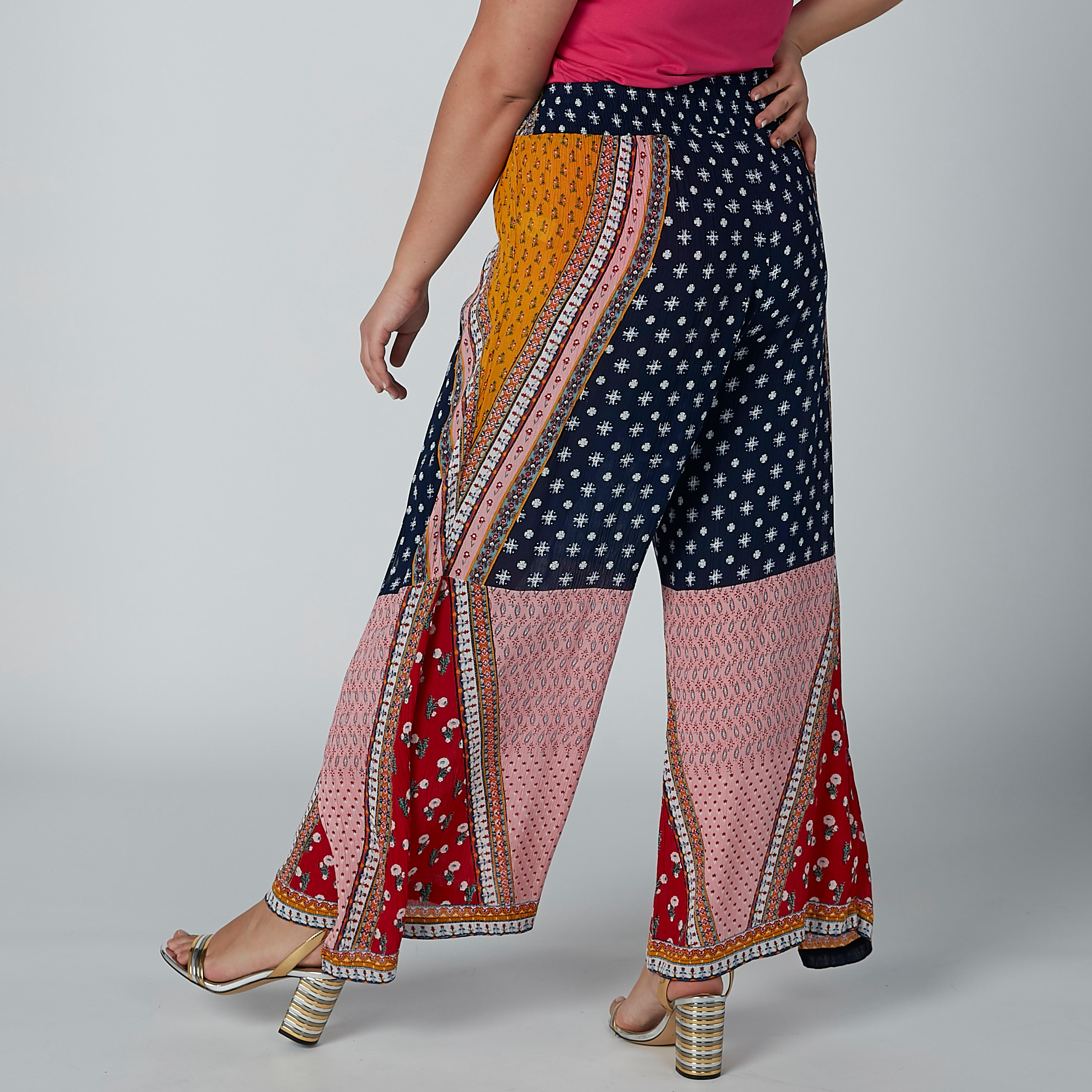 بنطال بالازو بقصّة واسعة وأربطة وطبعات-women-clothing-bottoms-trousers-image-6