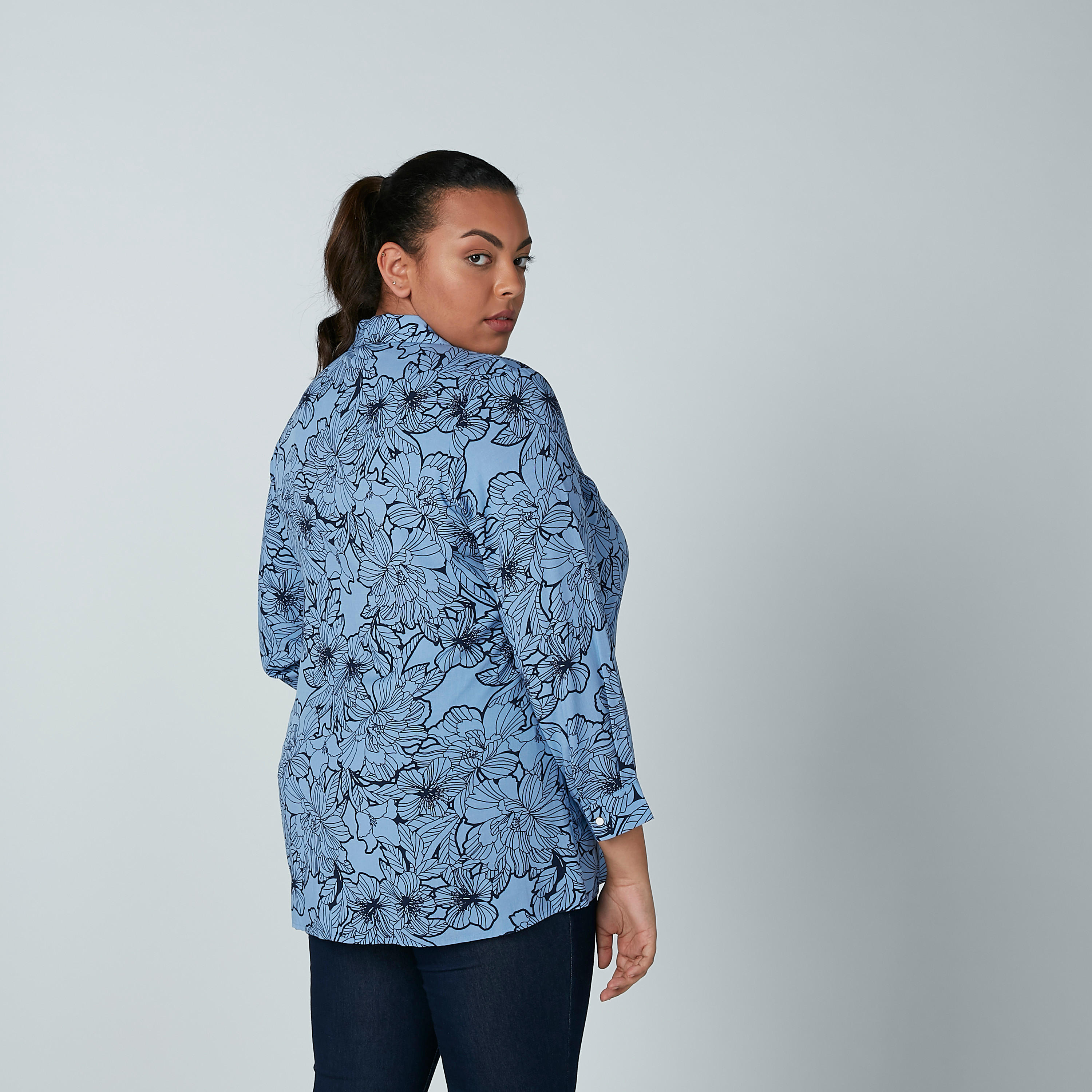قميص بأكمام طويلة وطبعات زهرية-women-clothing-shirtsandblouses-blouses-image-4