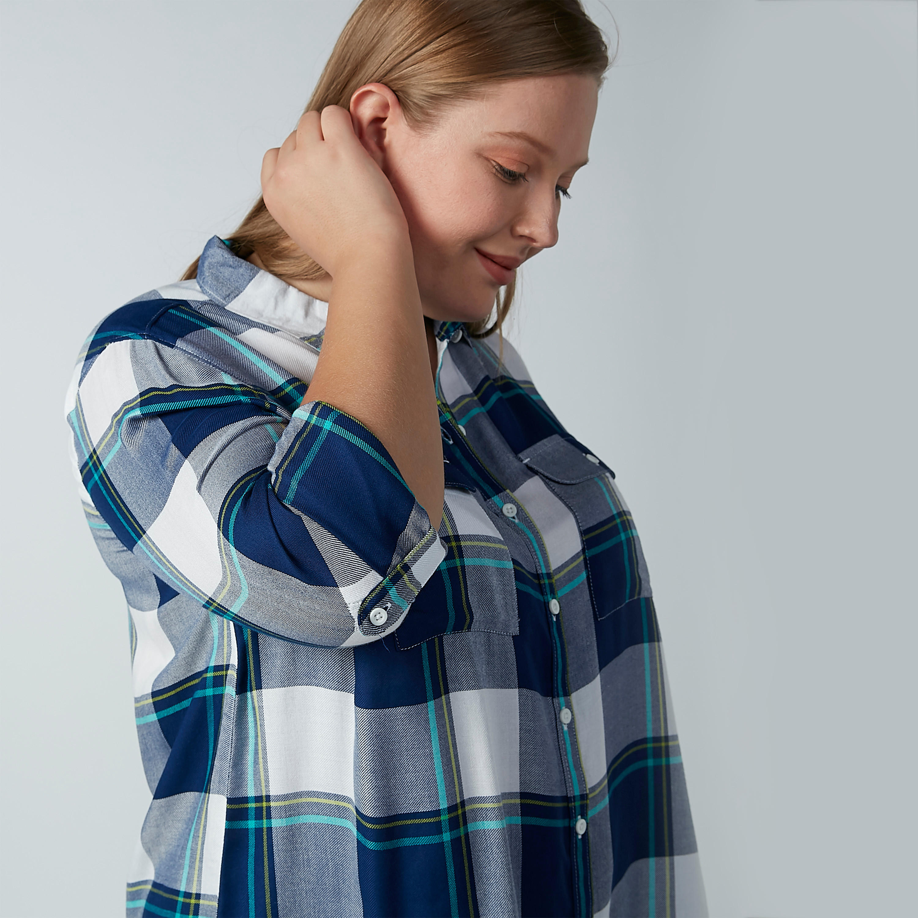 قميص كاروهات بأكمام طويلة وياقة عاديّة-women-clothing-shirtsandblouses-blouses-image-3