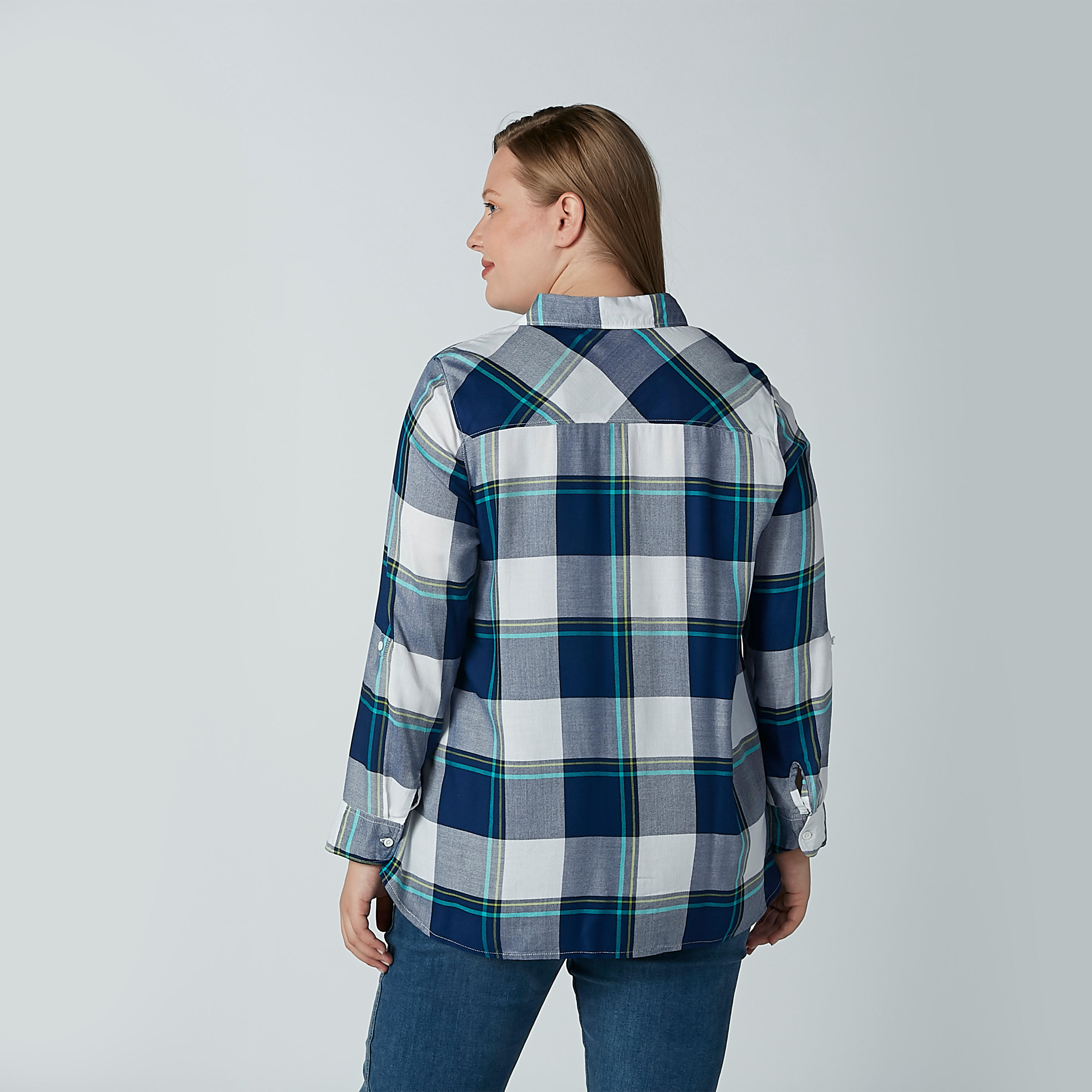 قميص كاروهات بأكمام طويلة وياقة عاديّة-women-clothing-shirtsandblouses-blouses-image-4
