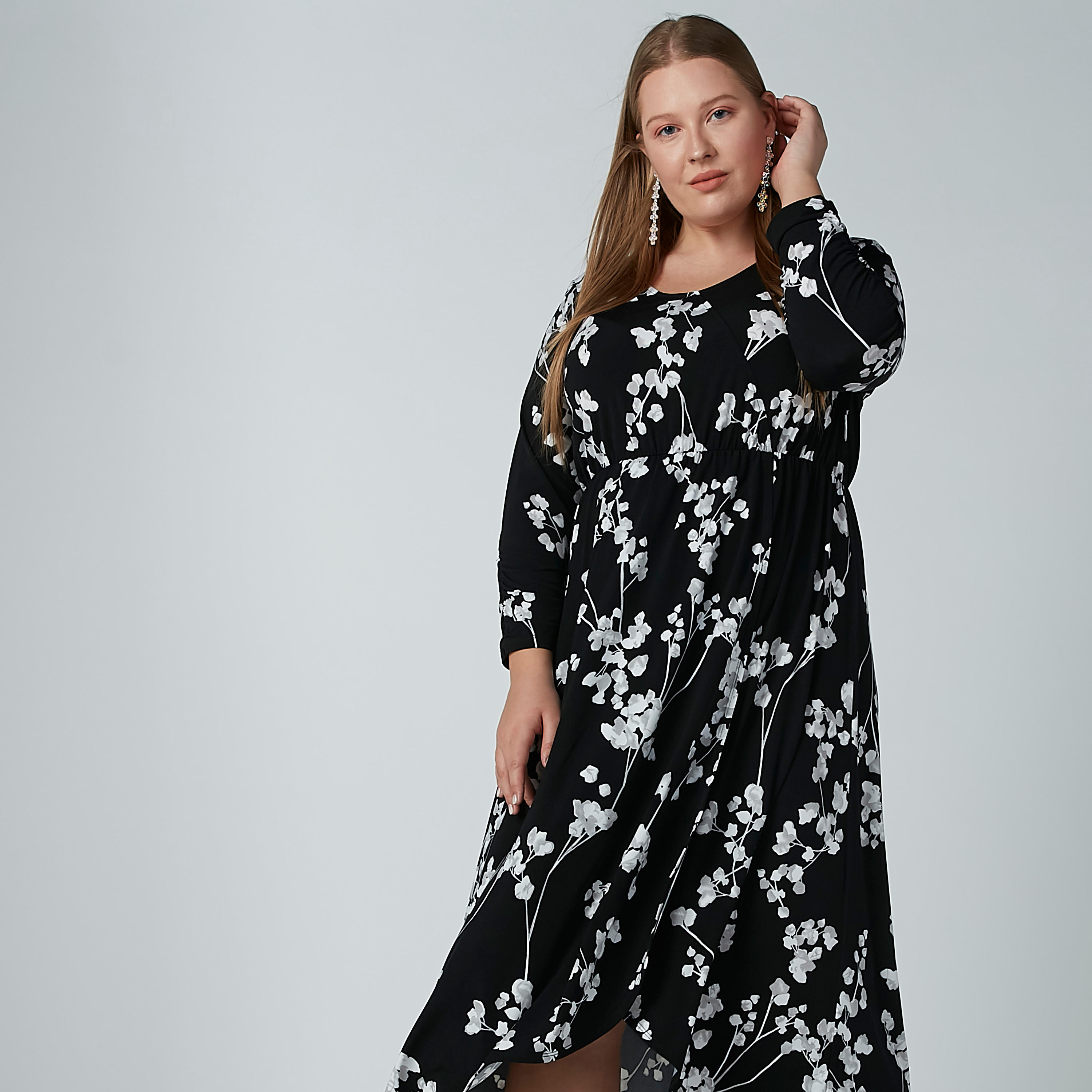 فستان طويل بأكمام طويلة وحوّاف غير مستويّة وطبعات-women-clothing-dresses-image-5