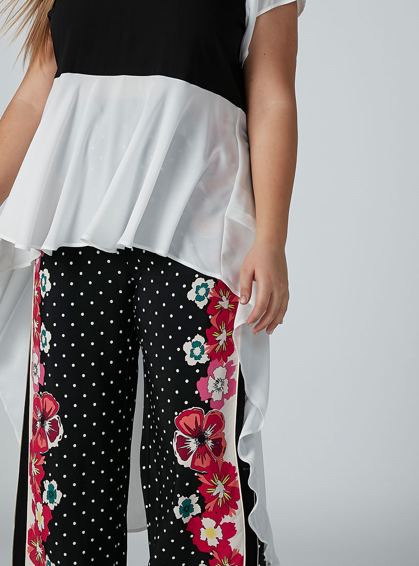 بلوزة بياقة V وحوّاف غير مستوية وكشكش-women-clothing-shirtsandblouses-blouses-image-3