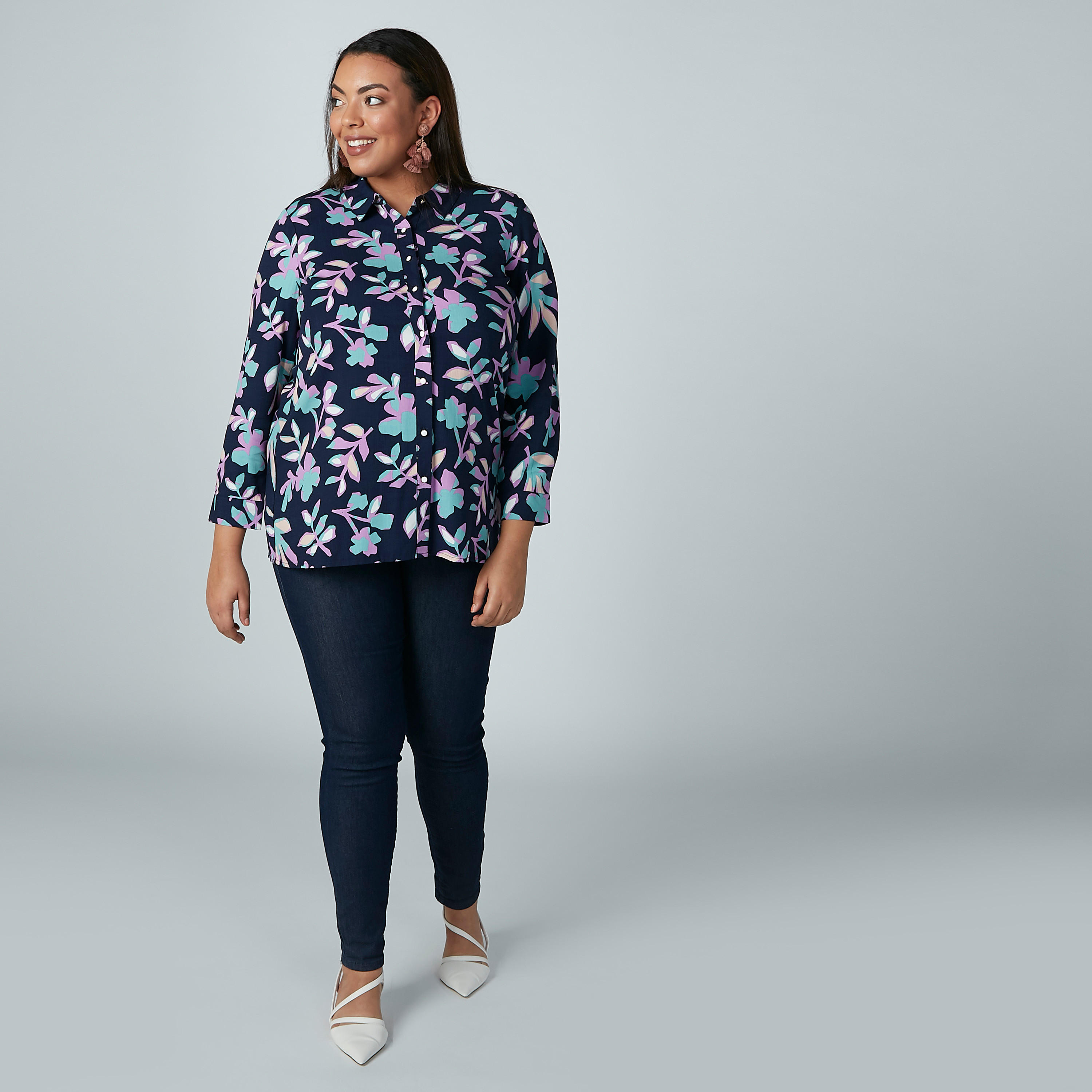 قميص بأكمام 3/4 وأزرار وطبعات زهرية-women-clothing-shirtsandblouses-blouses-image-3