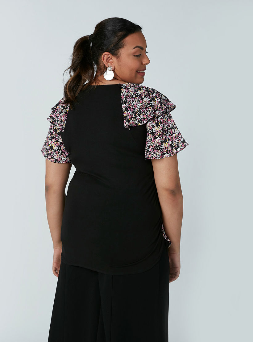 بلوزة بأكمام طبقات وتفاصيل كشكش وطبعات زهرية-women-clothing-shirtsandblouses-blouses-image-3