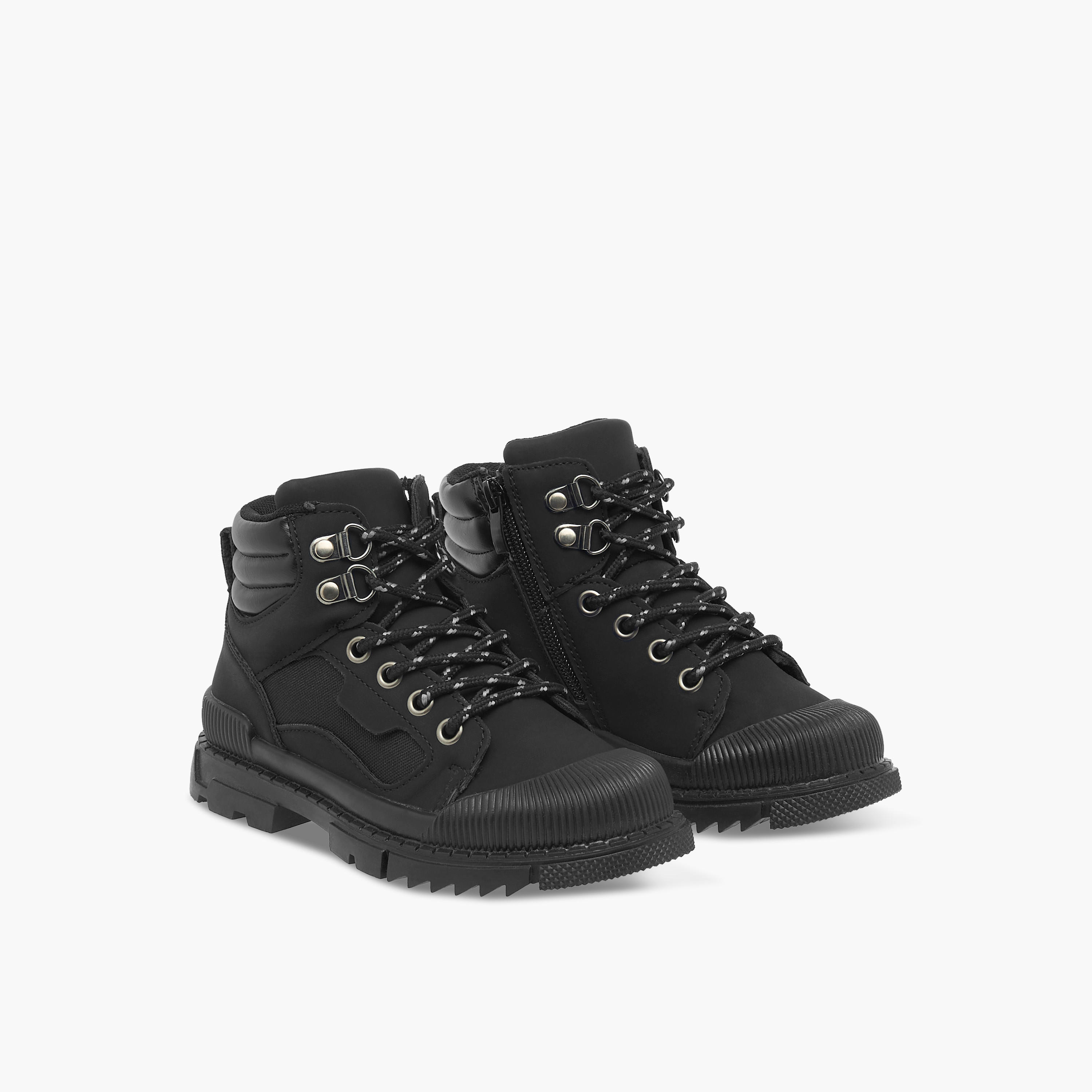 بوت بقصة عالية وألواح مع رباط وسحاب إغلاق من أل بي أل من شو إكسبريس-boys-shoes-boots-image-7