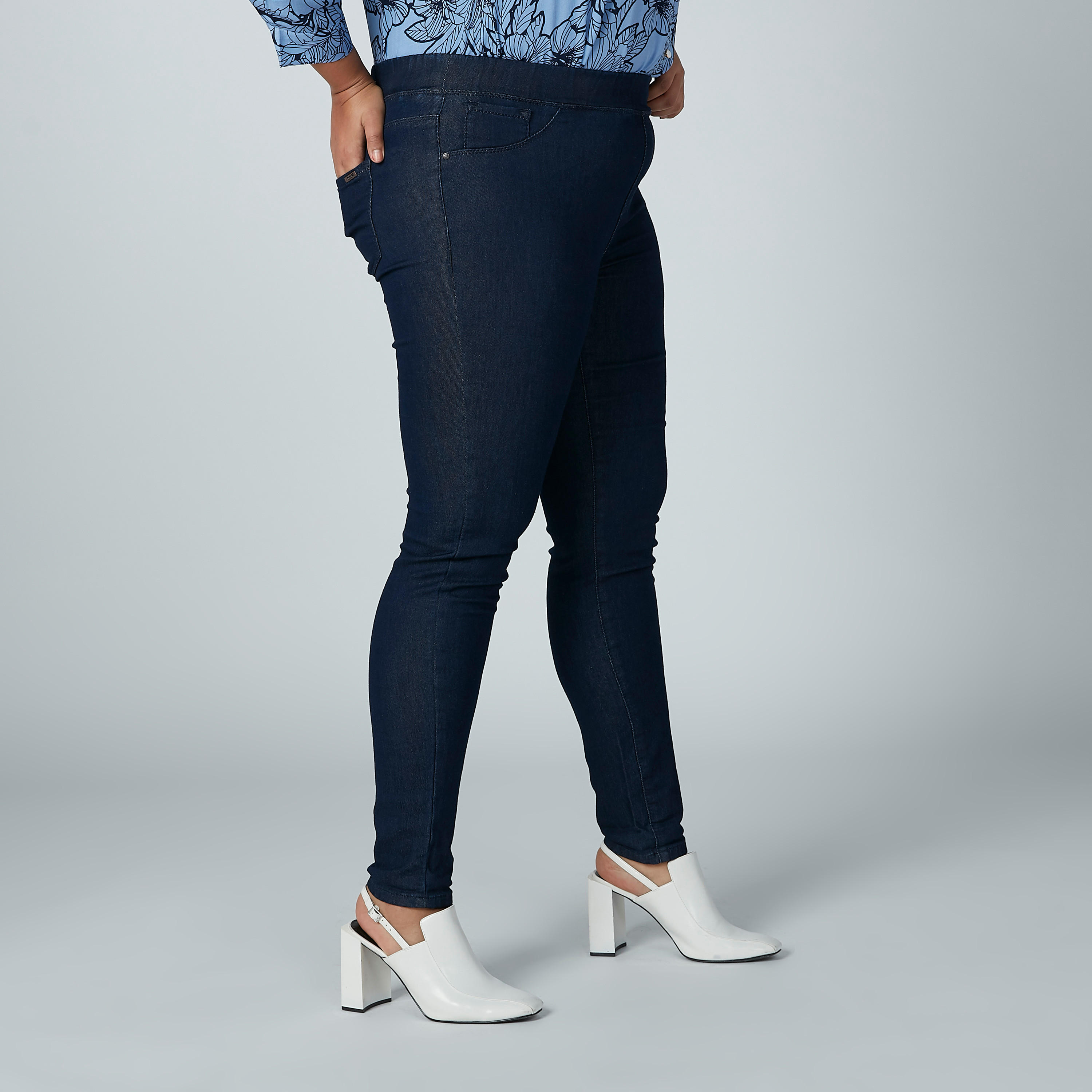 Plus Size Solid Jeggings with Pocket Detail and Elasticised Waistband-women-clothing-bottoms-leggings-image-3