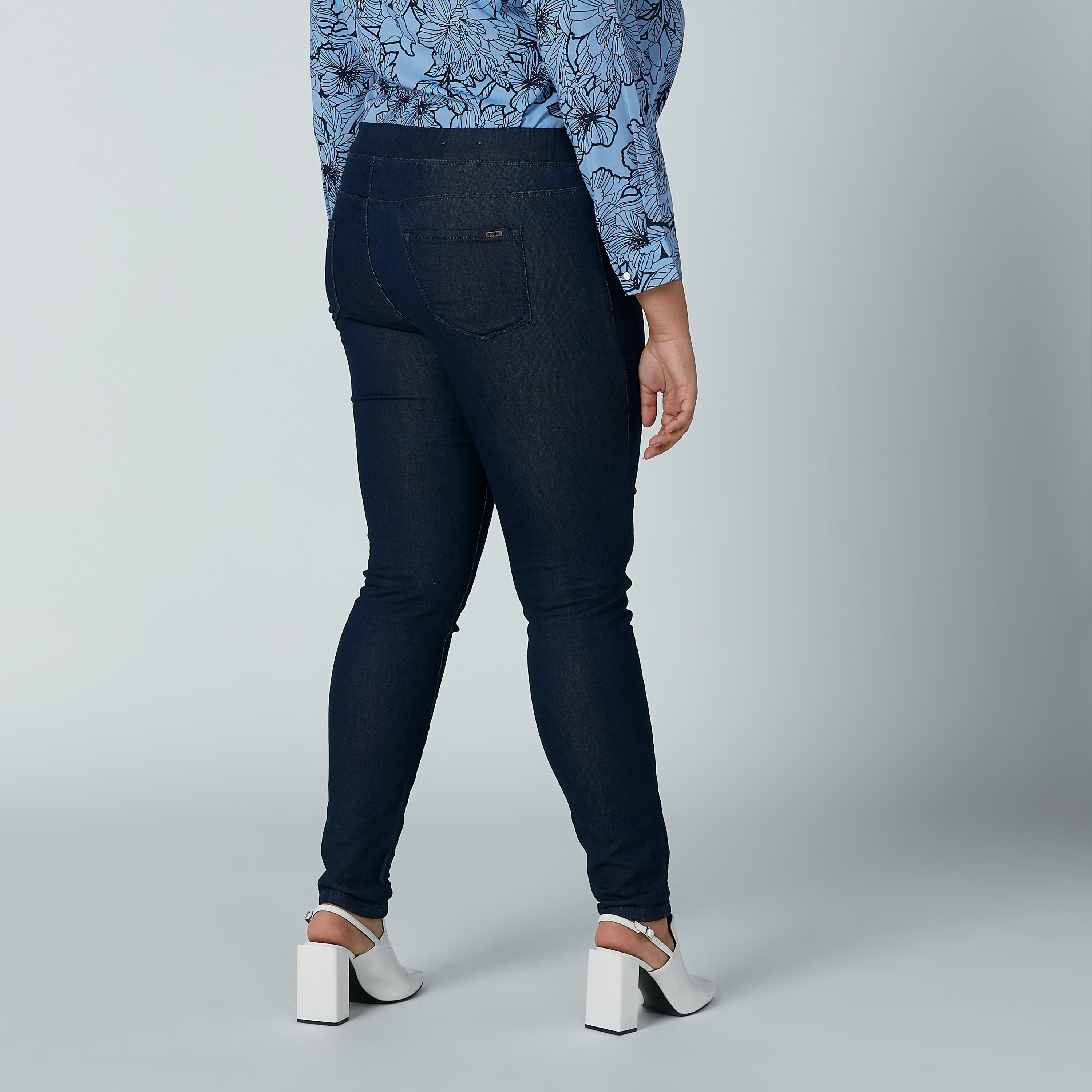 بنطلون جيقنز مقاس كبير سادة بخصر مطاطي وجيب-women-clothing-bottoms-leggings-image-5