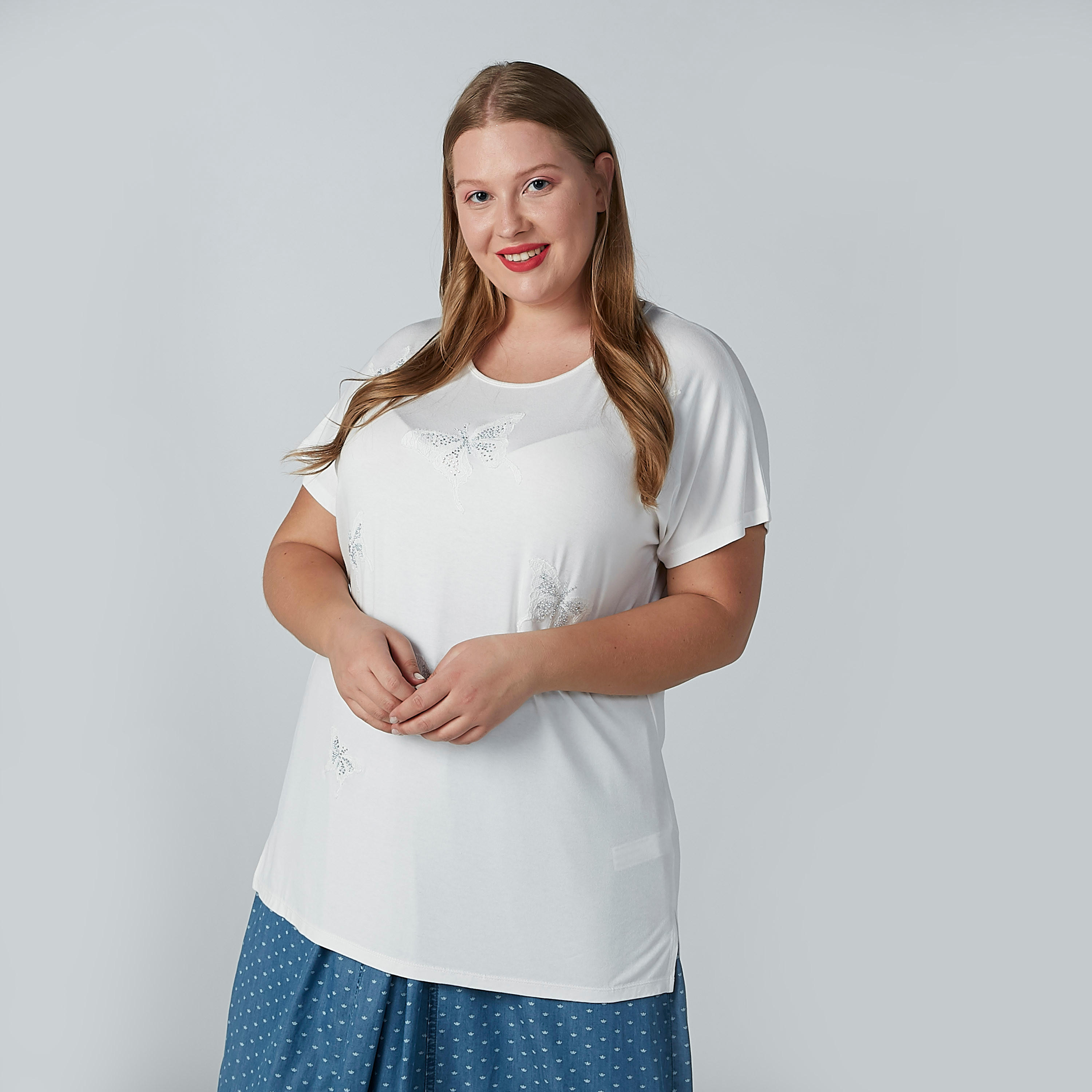 بلوزة مطرّزة بياقة مستديرة وأكمام متصلة-women-clothing-shirtsandblouses-blouses-image-3