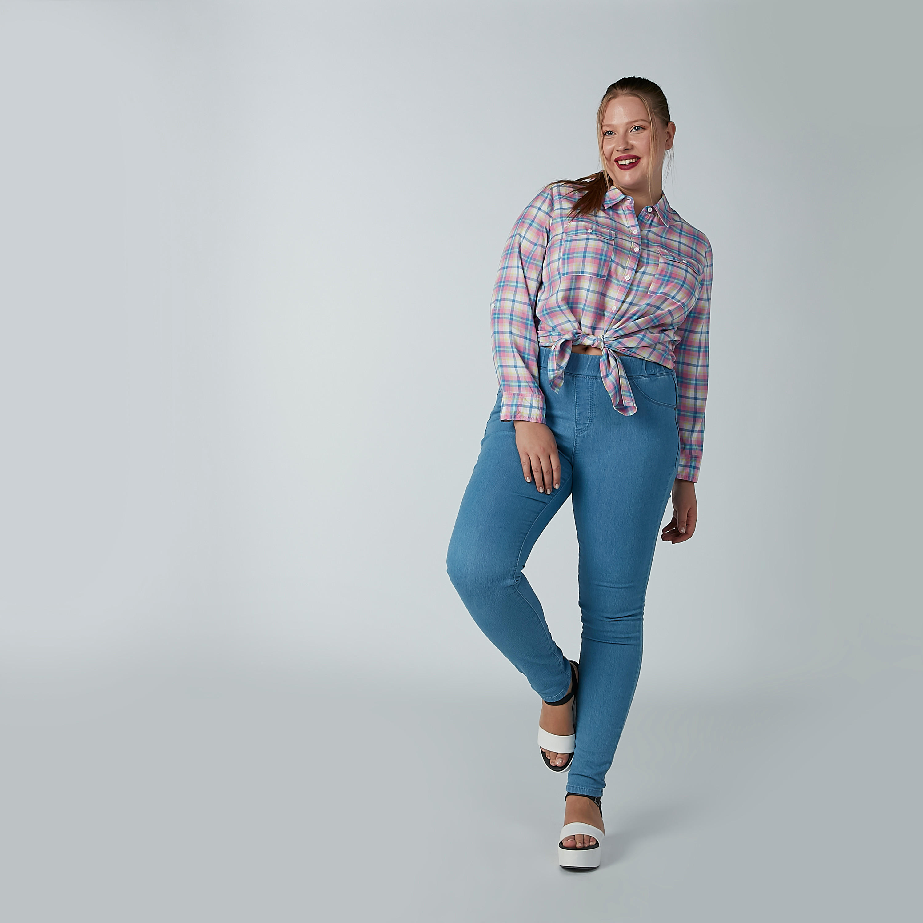 قميص كاروهات بأكمام طويلة وجيب على الصدر-women-clothing-shirtsandblouses-blouses-image-2
