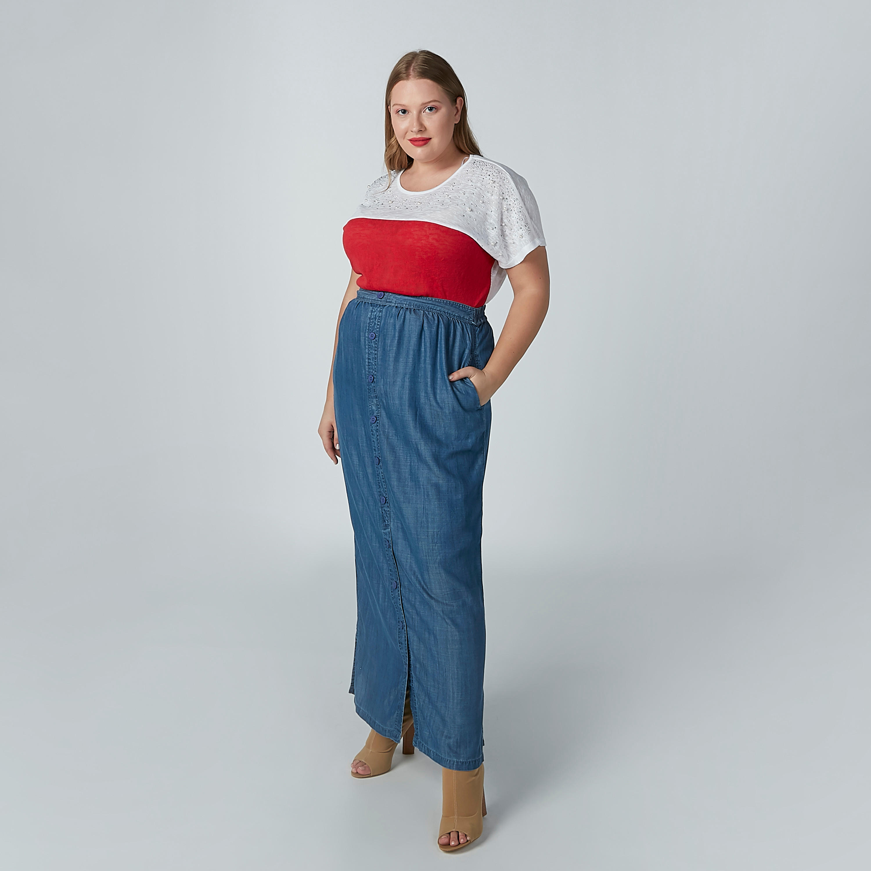 تنورة دينم طويلة بجيوب وحزام مطاطي-women-clothing-bottoms-skirts-image-1