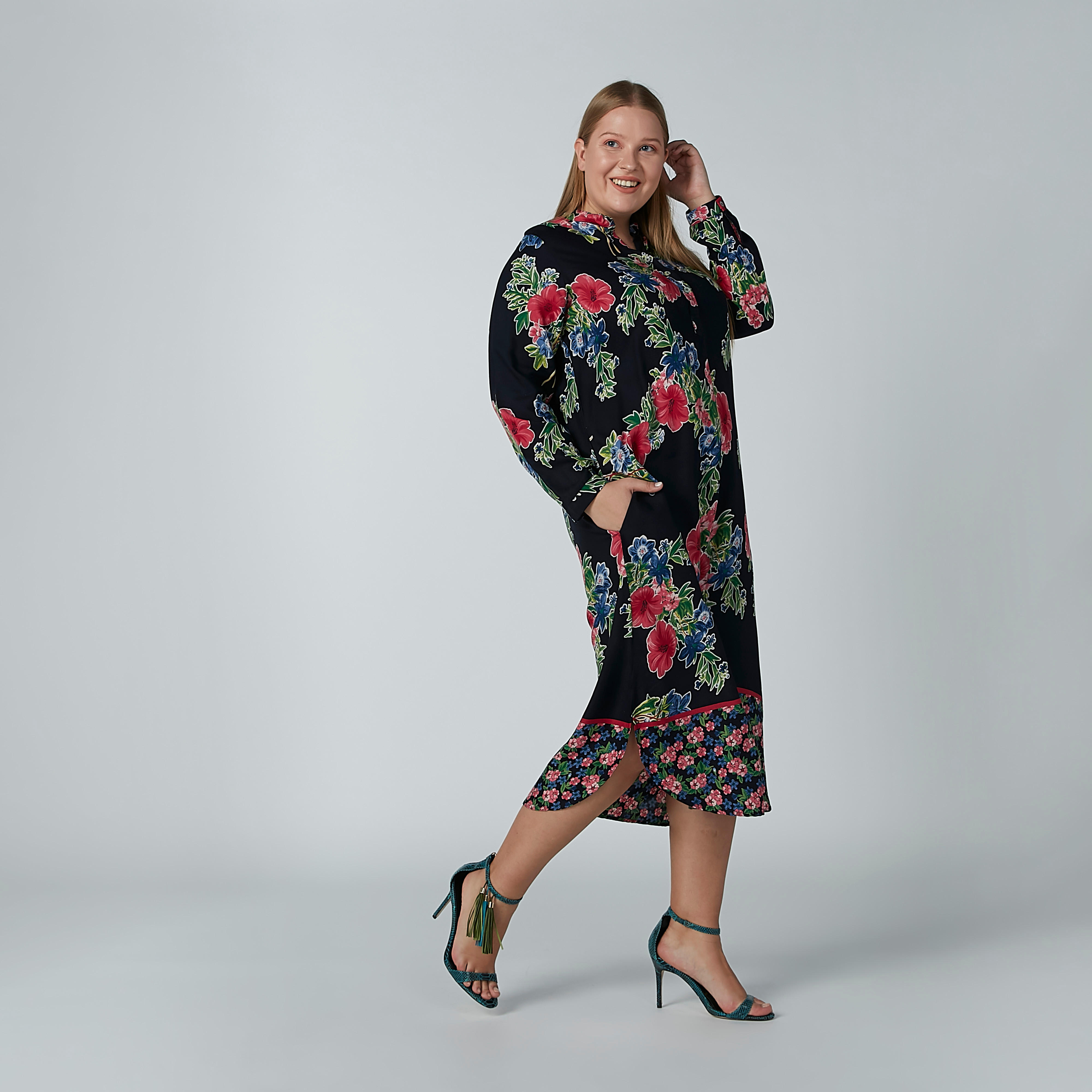 تونيك بأكمام طويلة وجيوب مع طبعات زهرية-women-clothing-shirtsandblouses-blouses-image-1