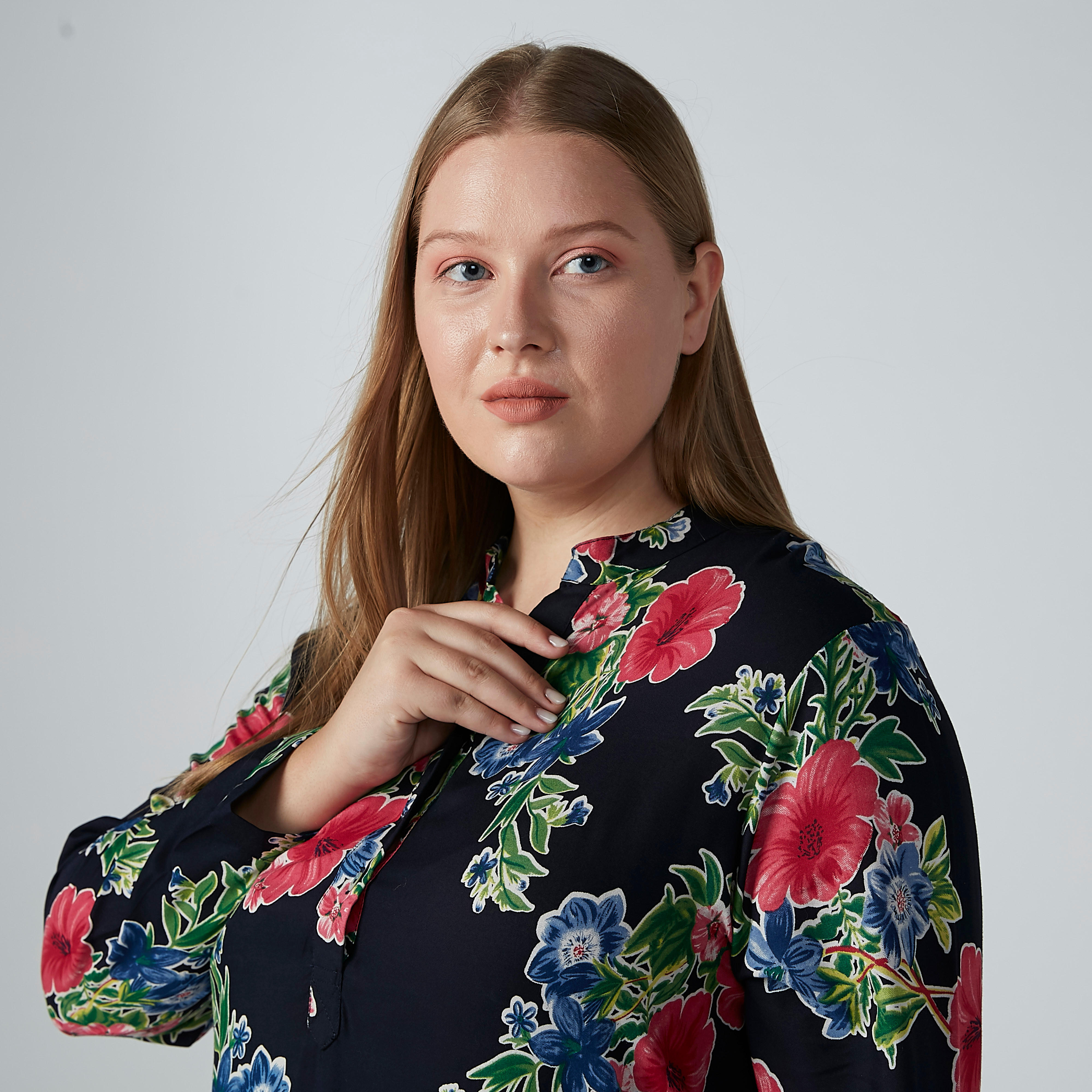 تونيك بأكمام طويلة وجيوب مع طبعات زهرية-women-clothing-shirtsandblouses-blouses-image-2