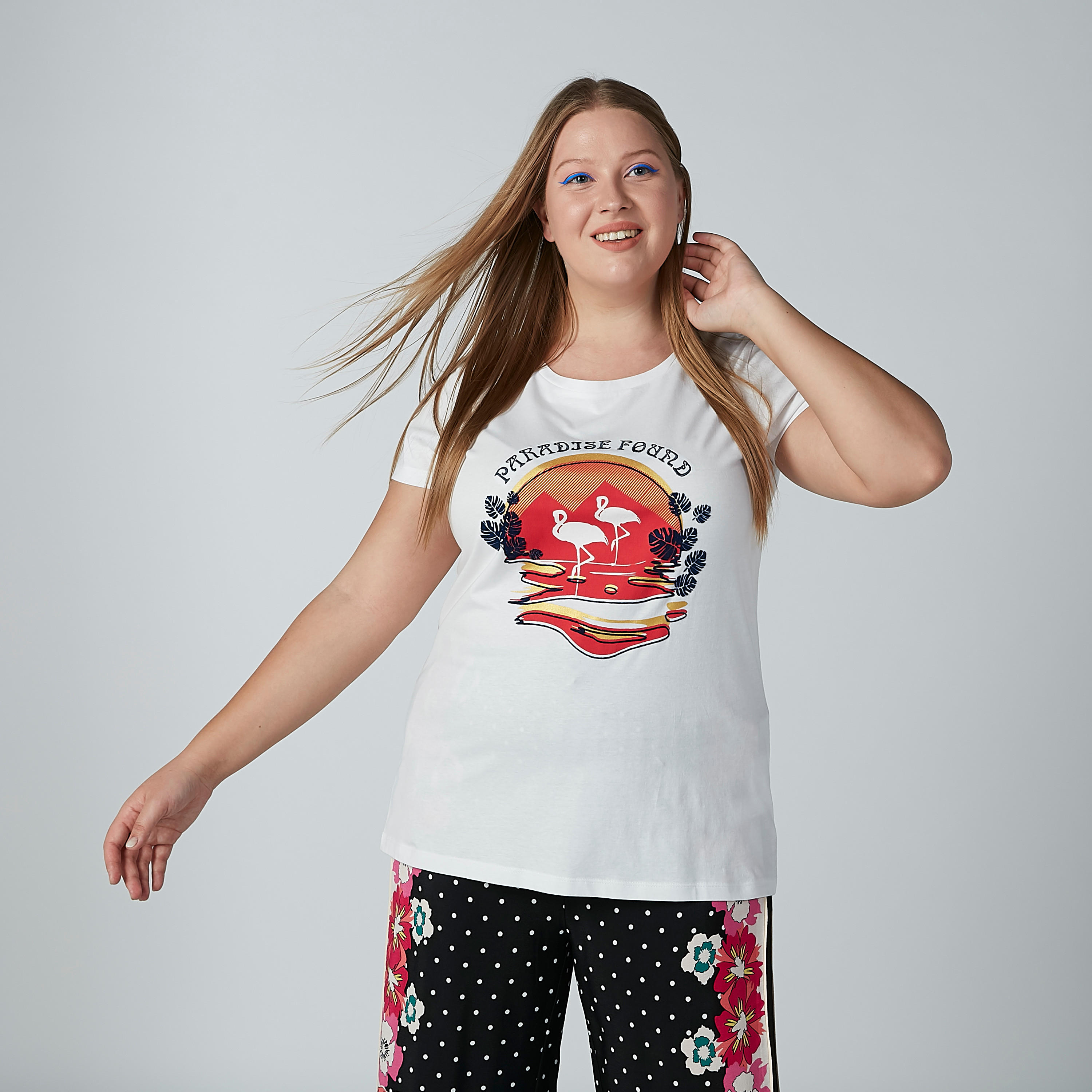 تيشيرت بياقة مستديرة وأكمام قصيرة وطبعات-women-clothing-tshirts-image-2