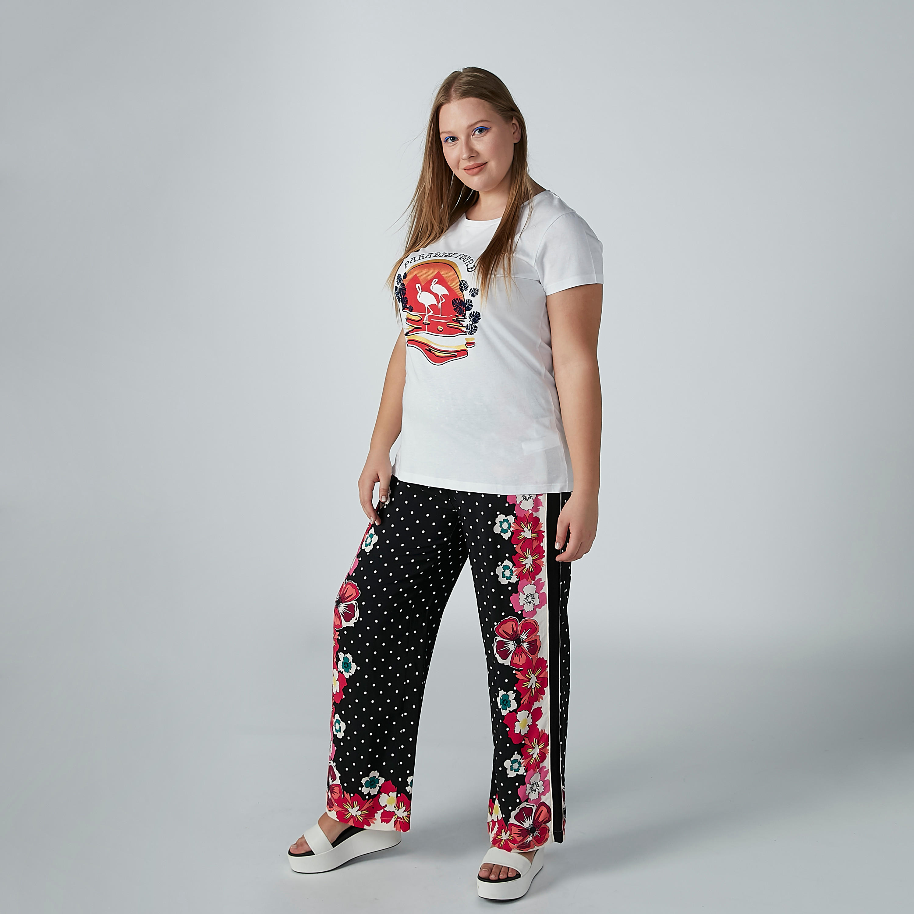 تيشيرت بياقة مستديرة وأكمام قصيرة وطبعات-women-clothing-tshirts-image-3