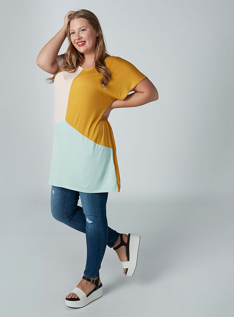 بلوزة بنمط كتل الألوان وياقة مستديرة وأكمام متصلة-women-clothing-shirtsandblouses-blouses-image-2