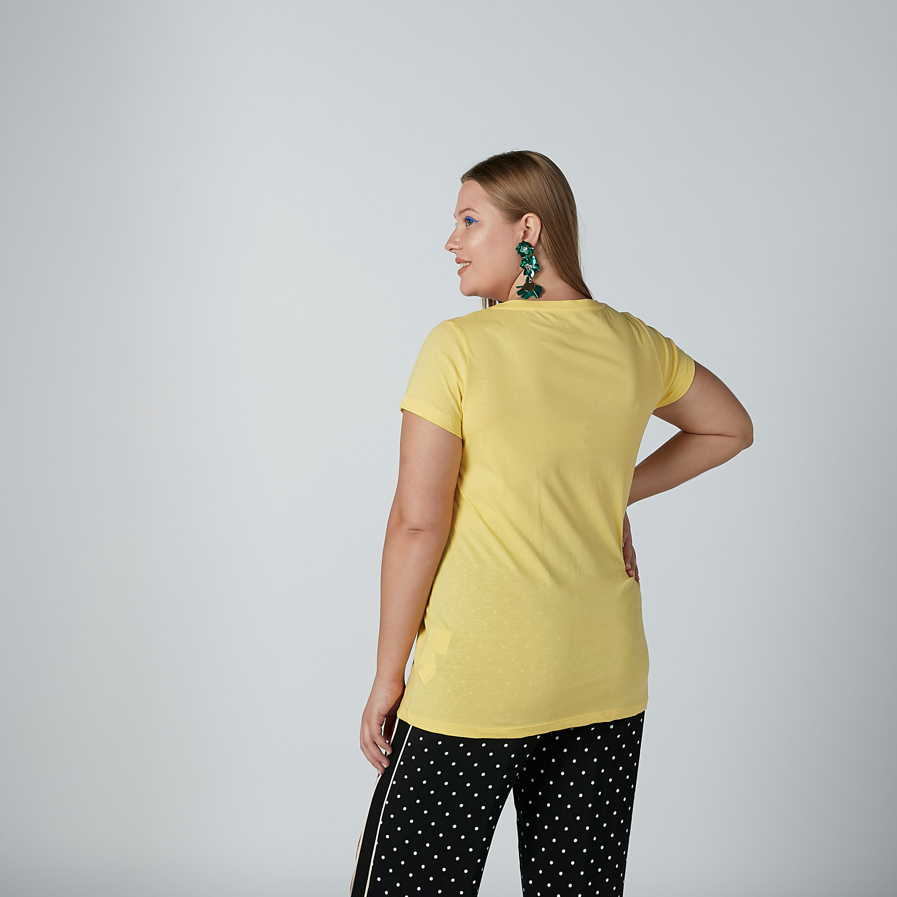 تيشيرت مطبوعة بياقة مستديرة وأكمام قصيرة-women-clothing-tshirts-image-4