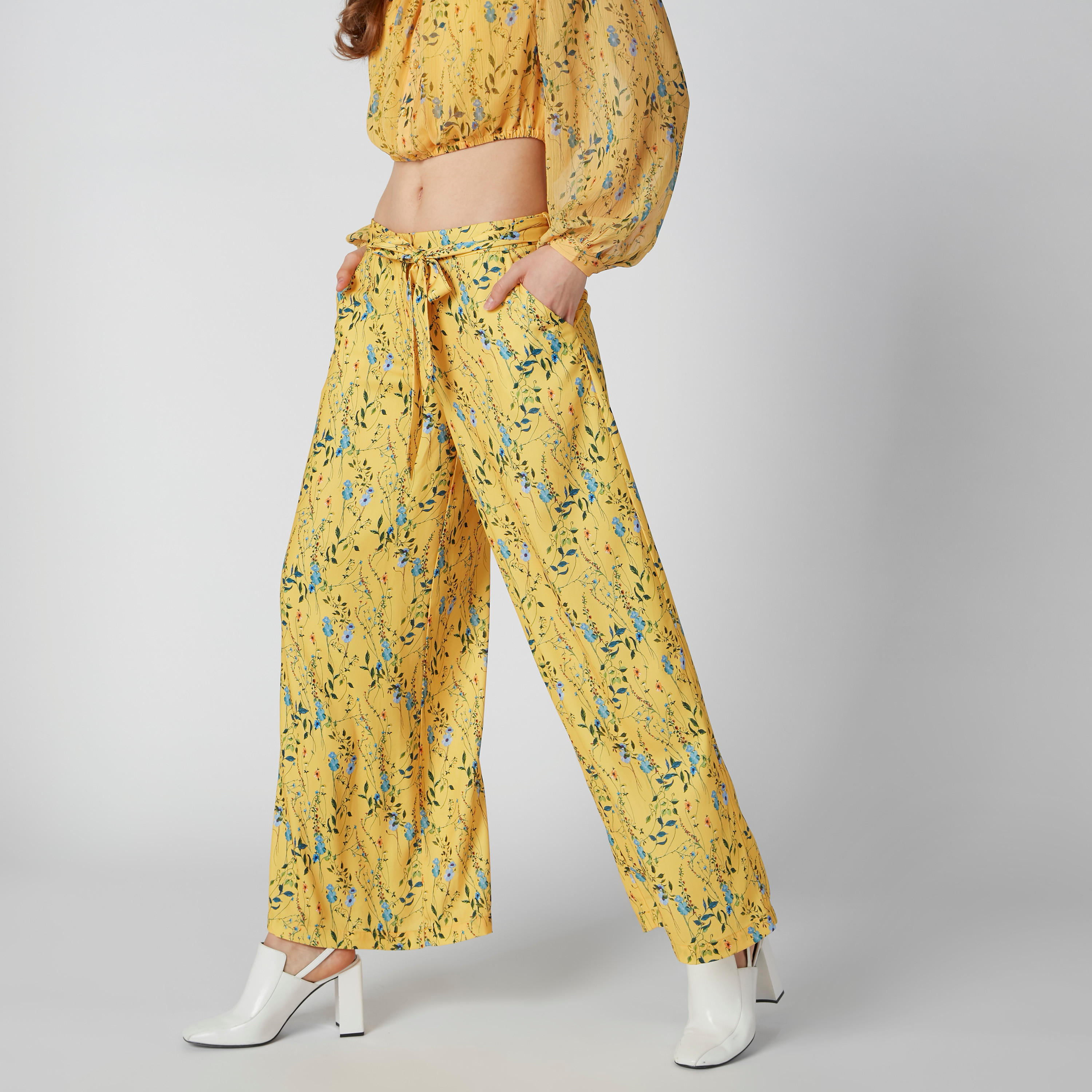 بنطال بالازو طويل بقصّة واسعة وأربطة وطبعات-women-clothing-bottoms-trousers-image-1