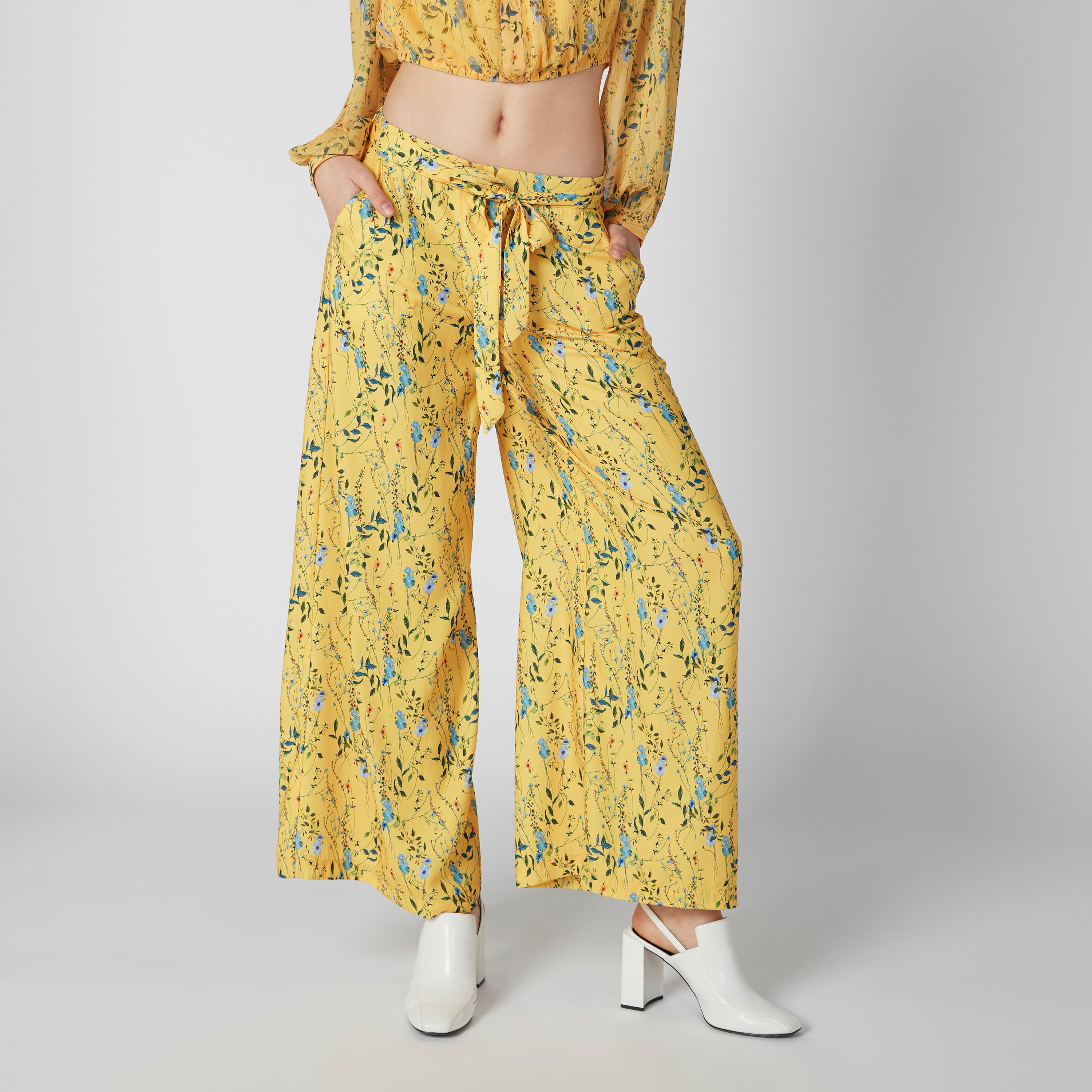 بنطال بالازو طويل بقصّة واسعة وأربطة وطبعات-women-clothing-bottoms-trousers-image-4