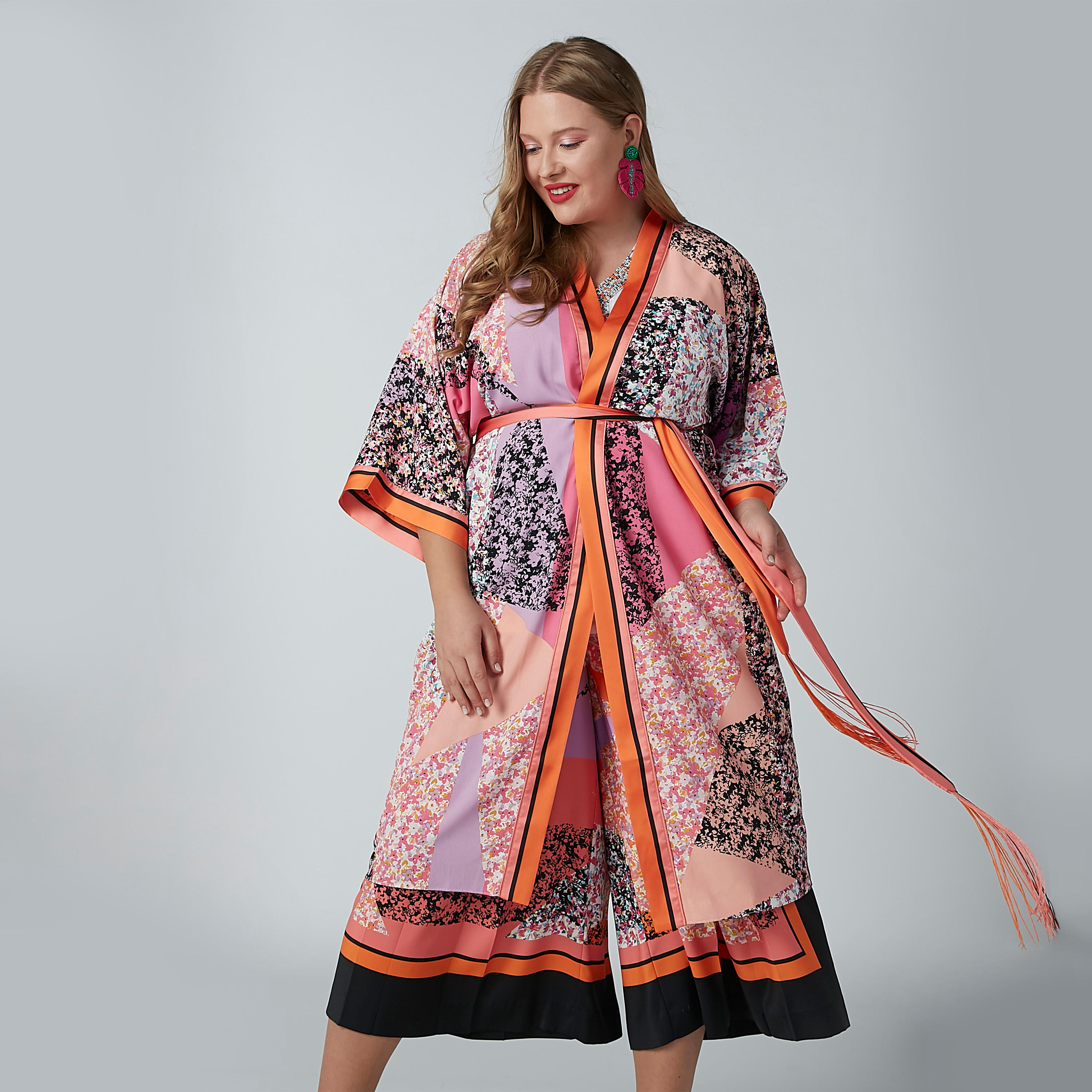 جاكيت طويل بأكمام 3/4 وأربطة وطبعات-women-winterwear-coatsandjackets-jackets-image-1