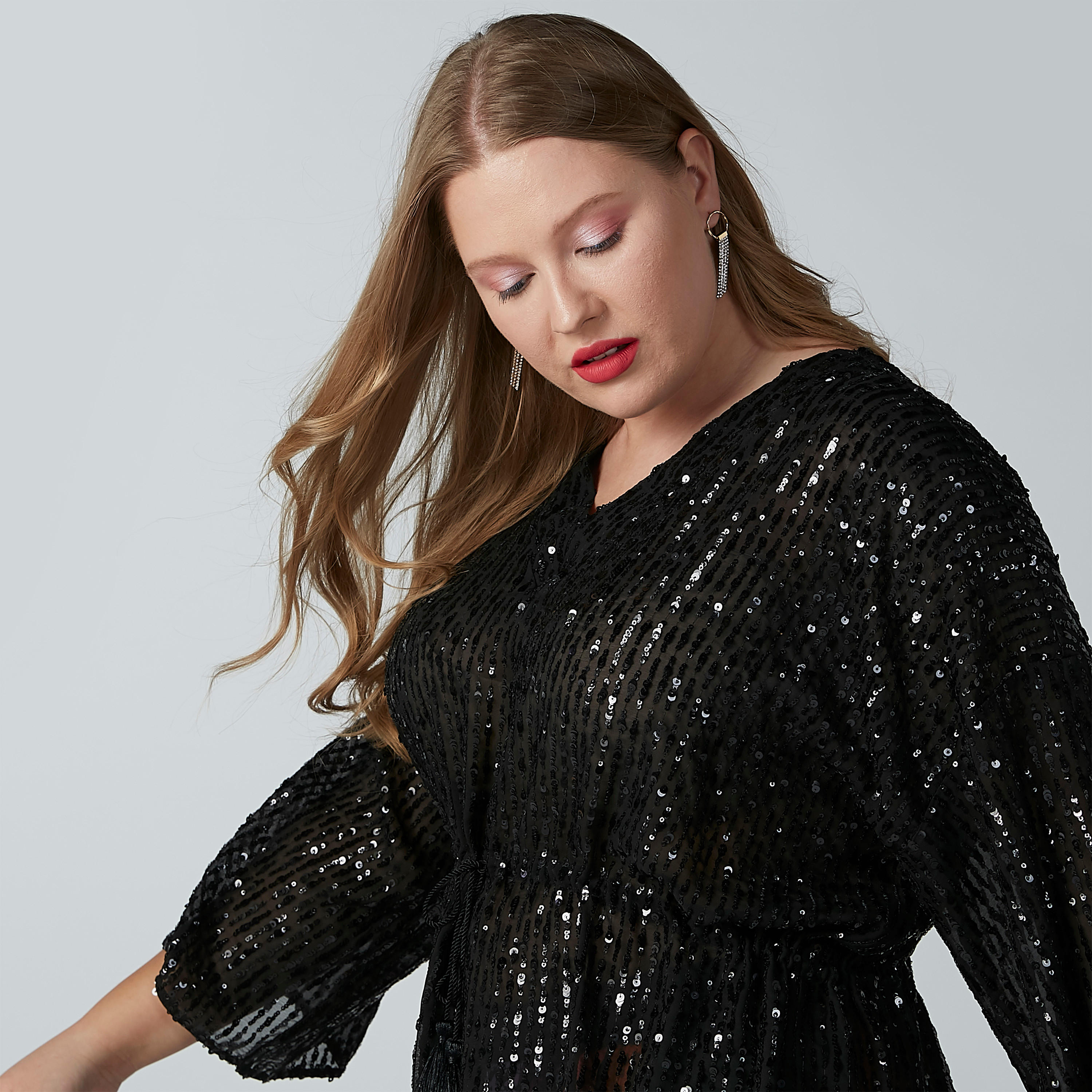بلوزة ترتر بياقة V وأربطة-women-clothing-shirtsandblouses-blouses-image-1