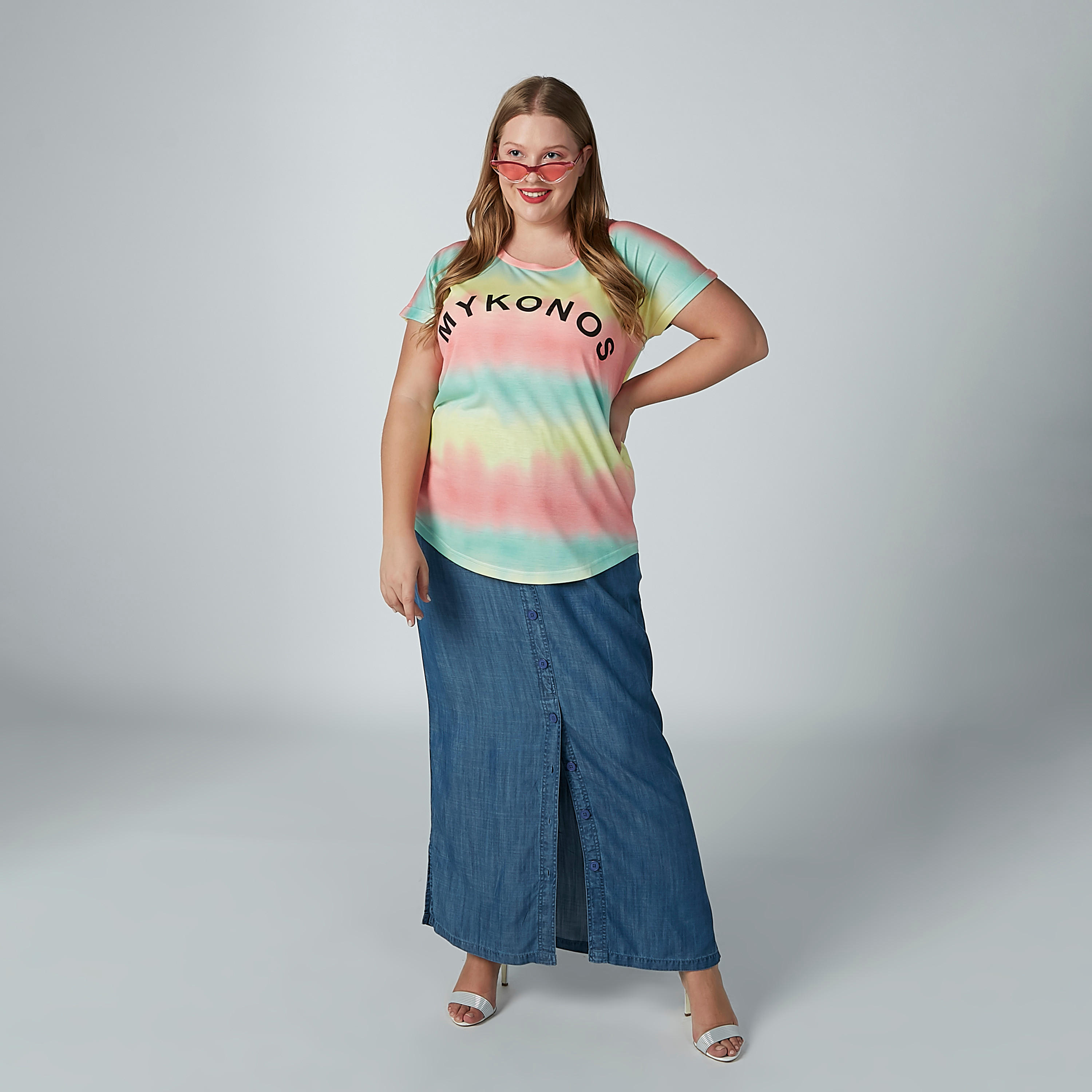 بلوزة بياقة مستديرة وأكمام قصيرة وطبعات-women-clothing-shirtsandblouses-blouses-image-1
