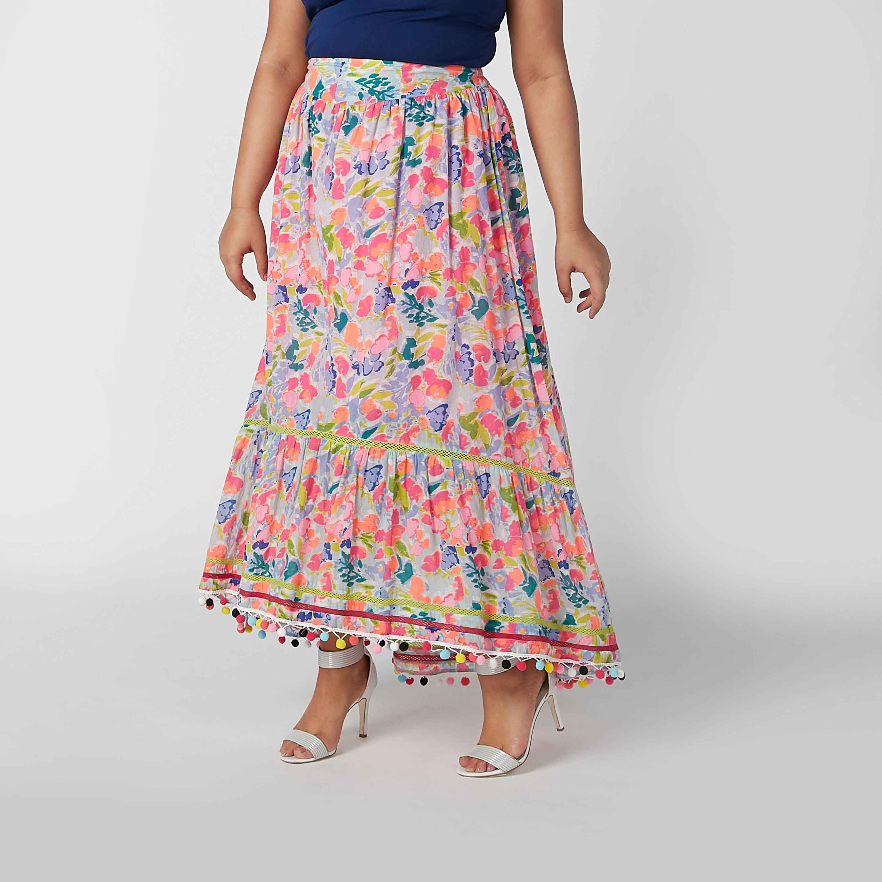 تنورة ماكسي إيه لاين بخصر مطّاطي وشرّابات وطبعات-women-clothing-bottoms-skirts-image-4