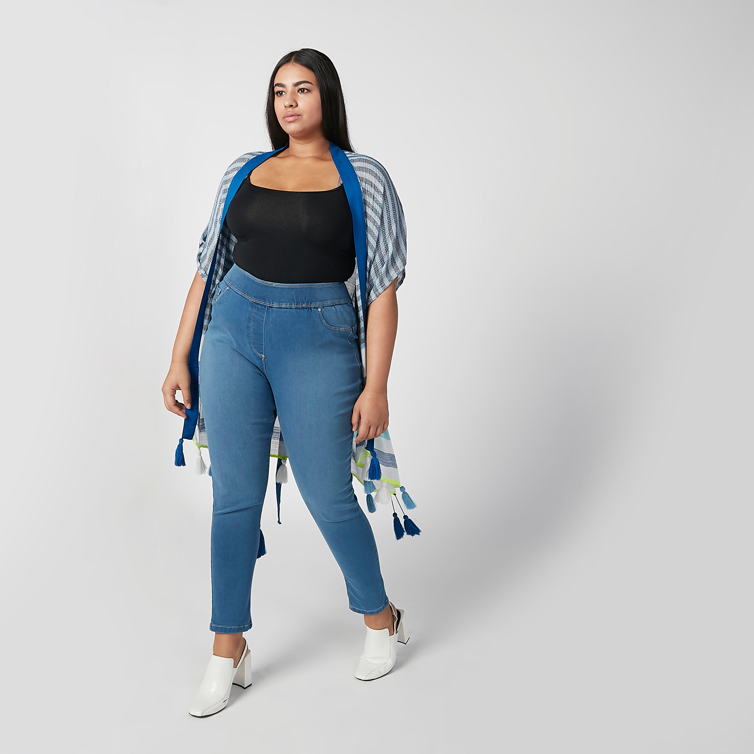 بنطال جينز ضيّق بجيوب-women-clothing-bottoms-leggings-image-2