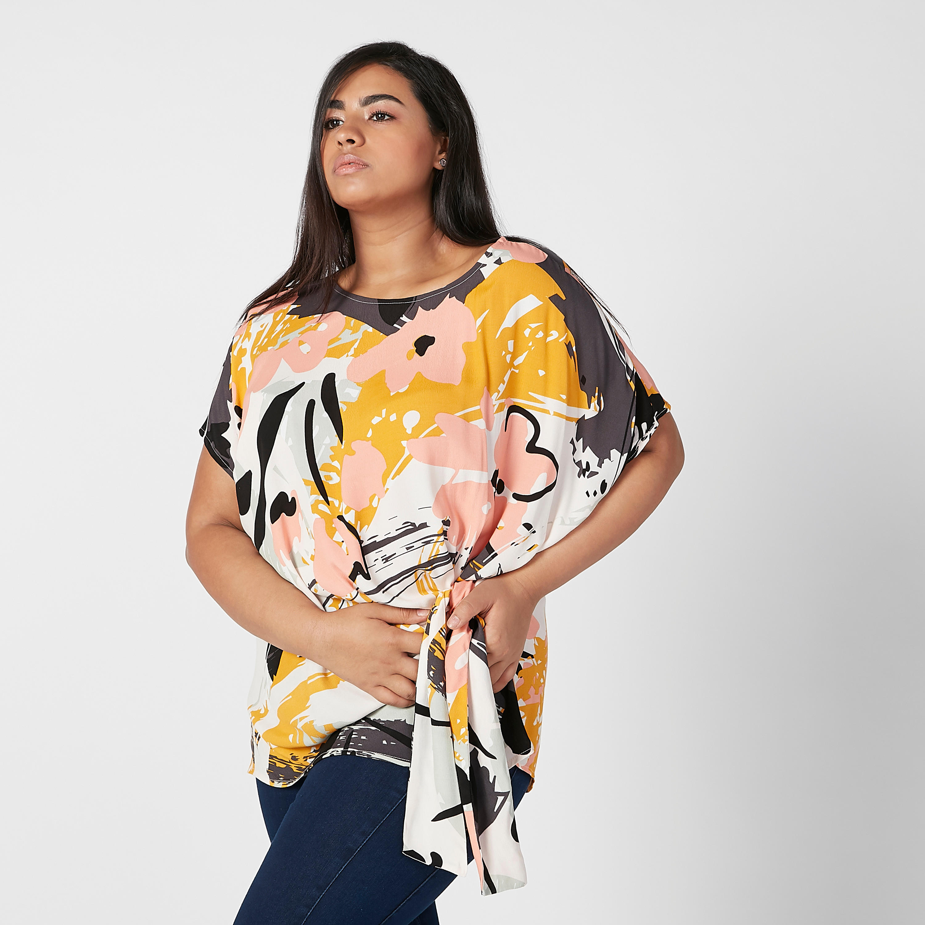 بلوزة مزيّنة بعقدة بياقة قارب وطبعات-women-clothing-shirtsandblouses-blouses-image-1