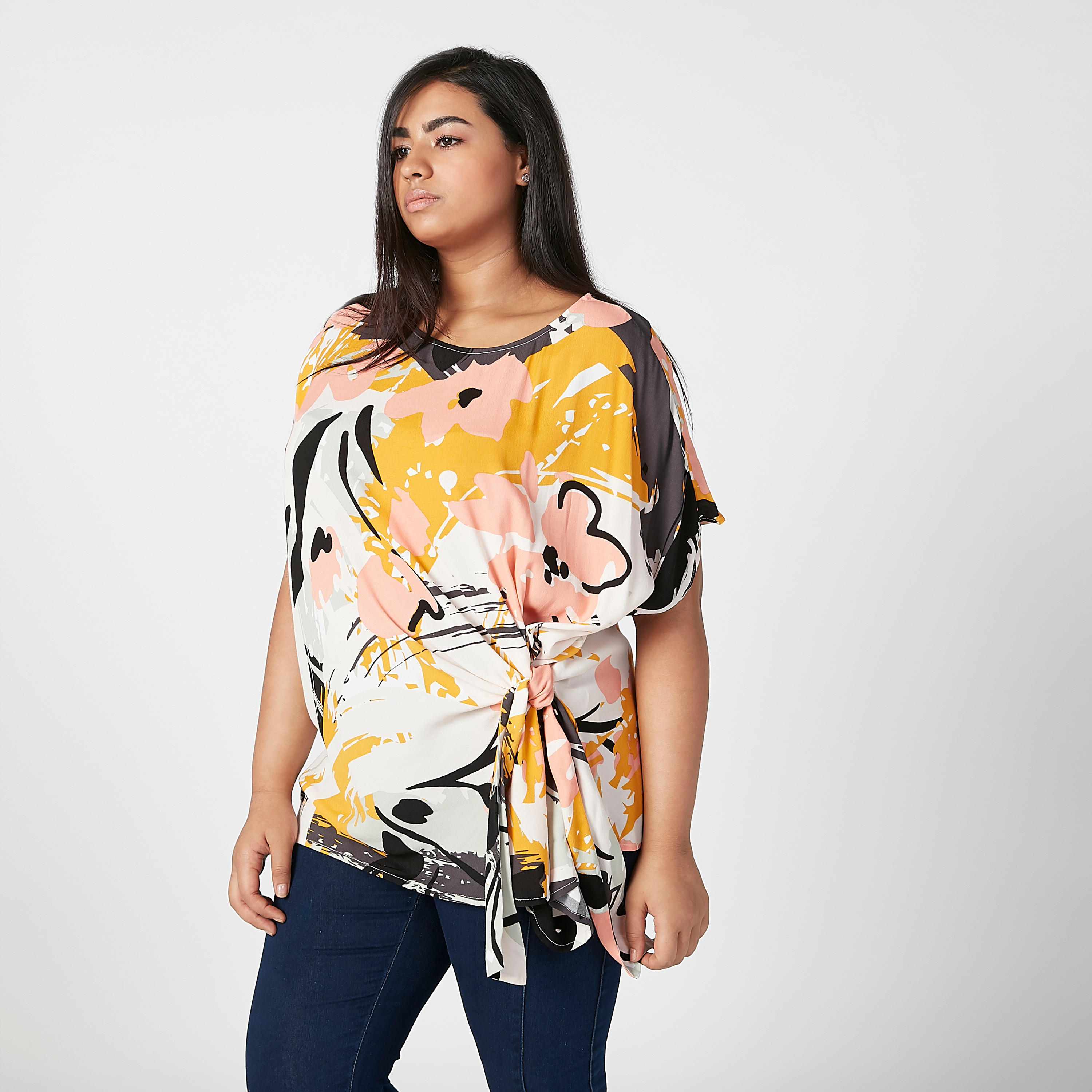 بلوزة مزيّنة بعقدة بياقة قارب وطبعات-women-clothing-shirtsandblouses-blouses-image-5