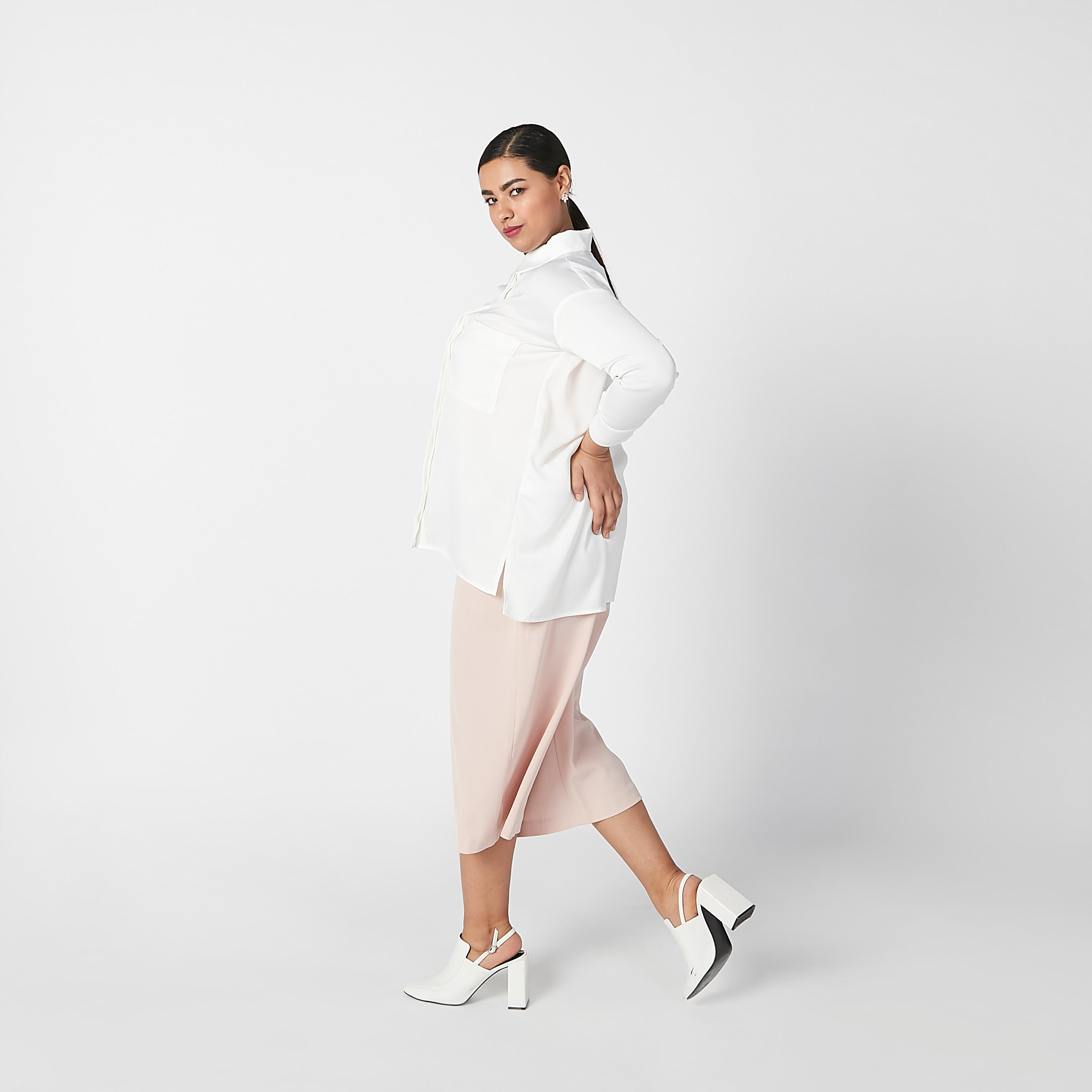 قميص سادة بأكمام طويلة وحواف غير مستوية-women-clothing-shirtsandblouses-blouses-image-6